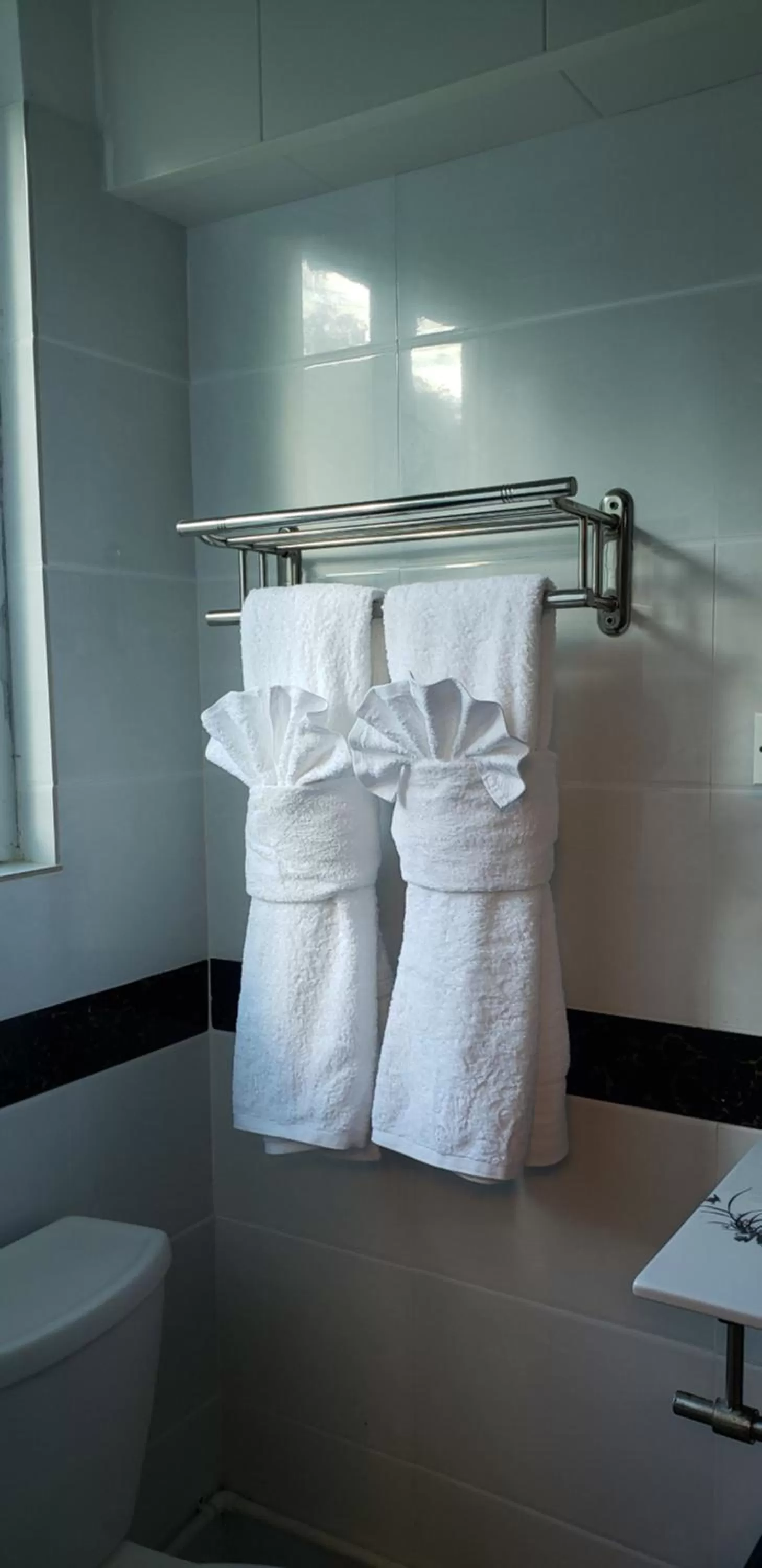 Bathroom in Riverside Hotel