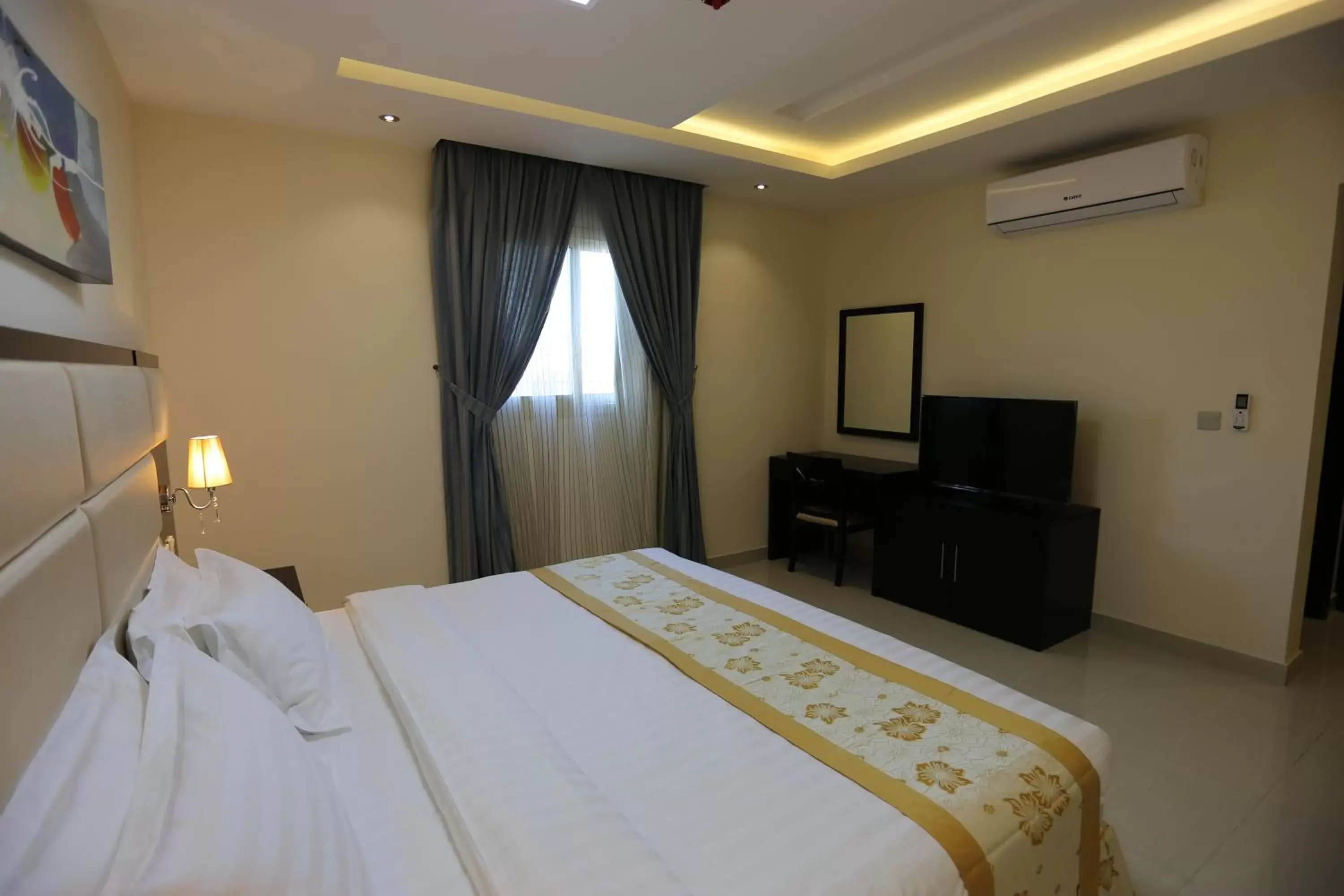 Double Room in Arjaan Altakhassusi Hotel Suites Double Room in Arjaan Altakhassusi Hotel Suites