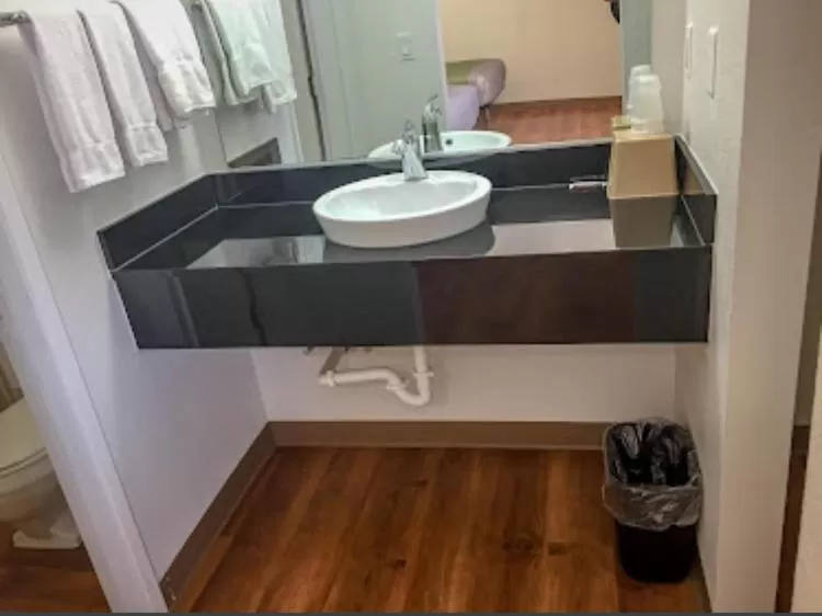 Bathroom in American Inn