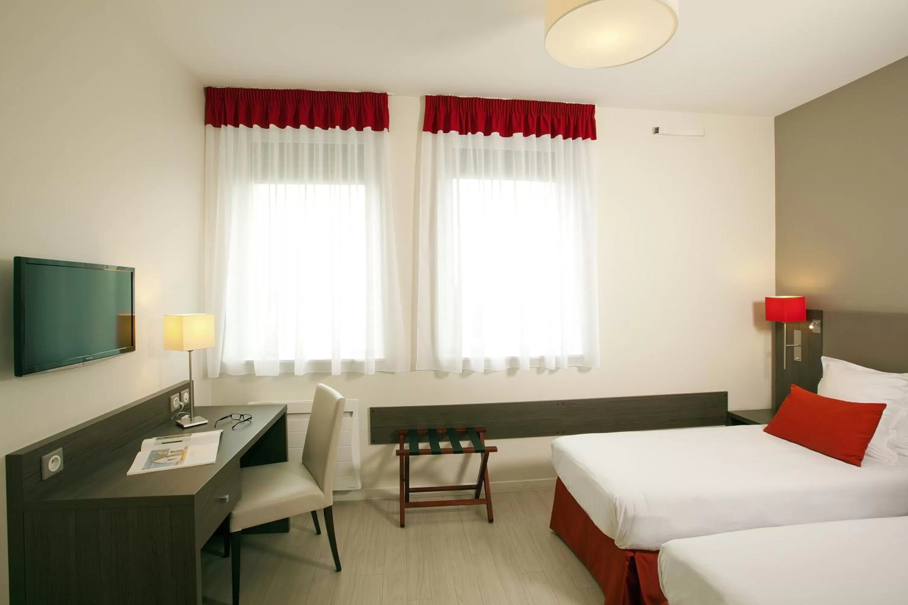 Bed in Residhome Reims Centre