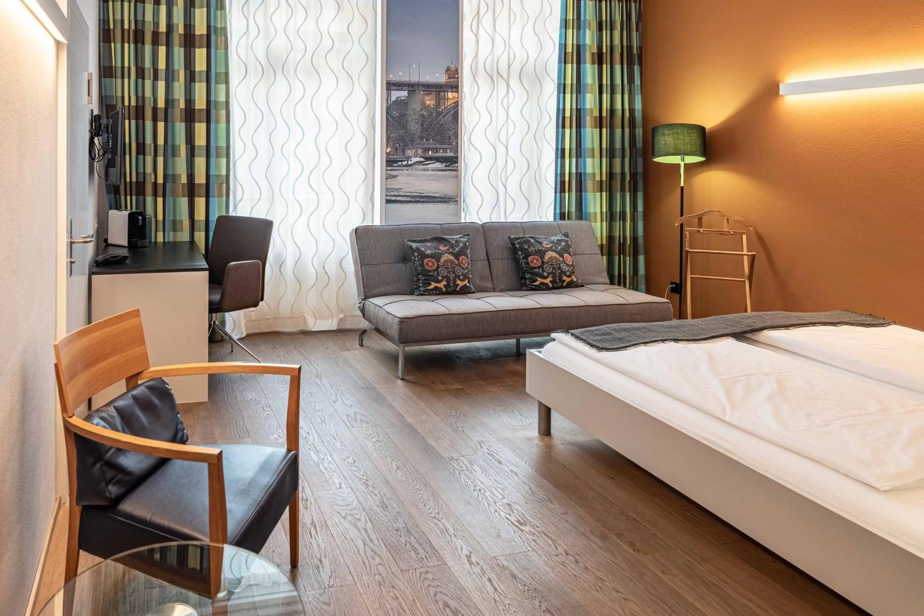 Photo of the whole room, Bed in Hotel Bären am Bundesplatz