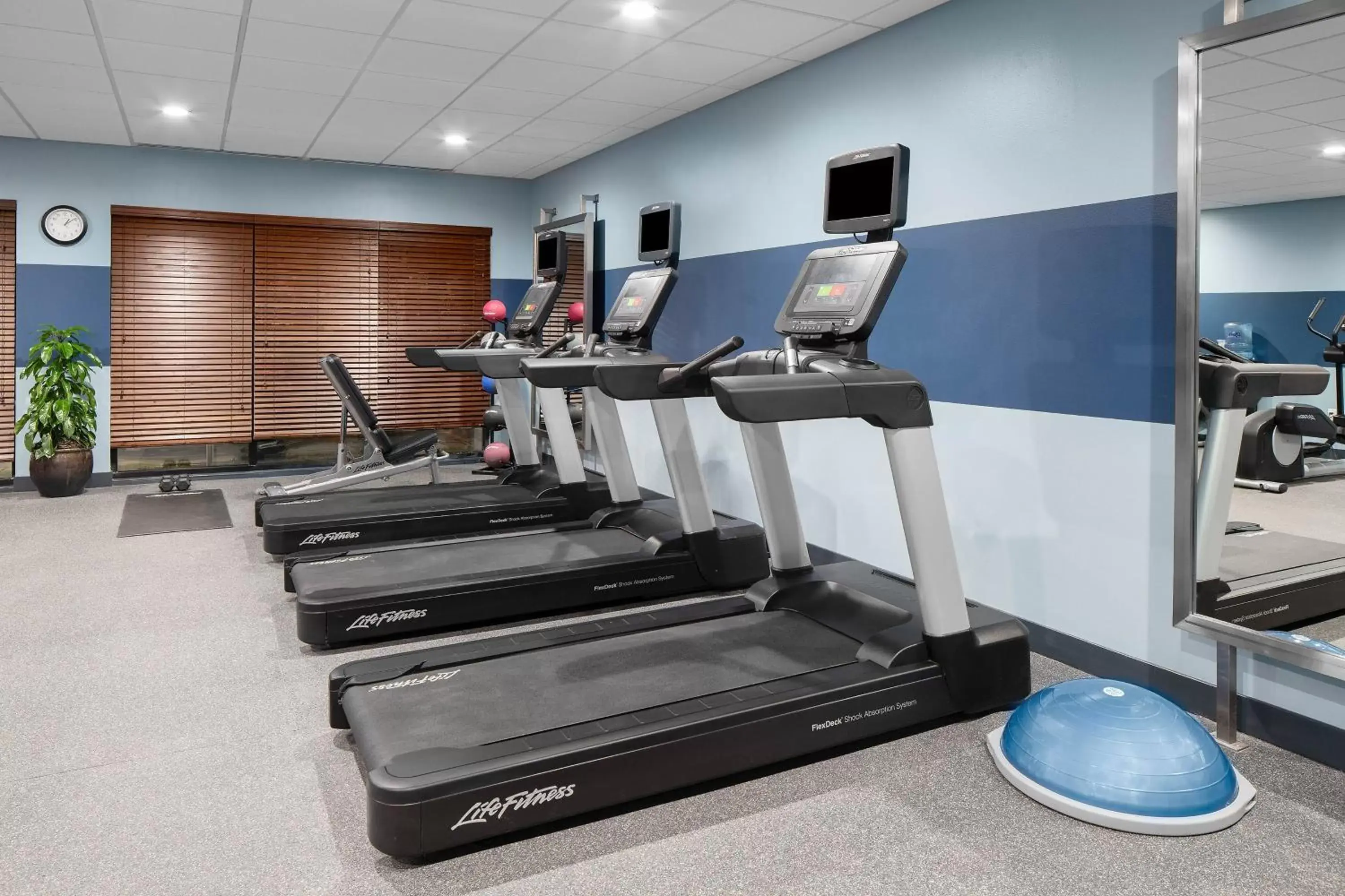 Fitness centre/facilities, Fitness Center/Facilities in Four Points by Sheraton Oklahoma City Airport