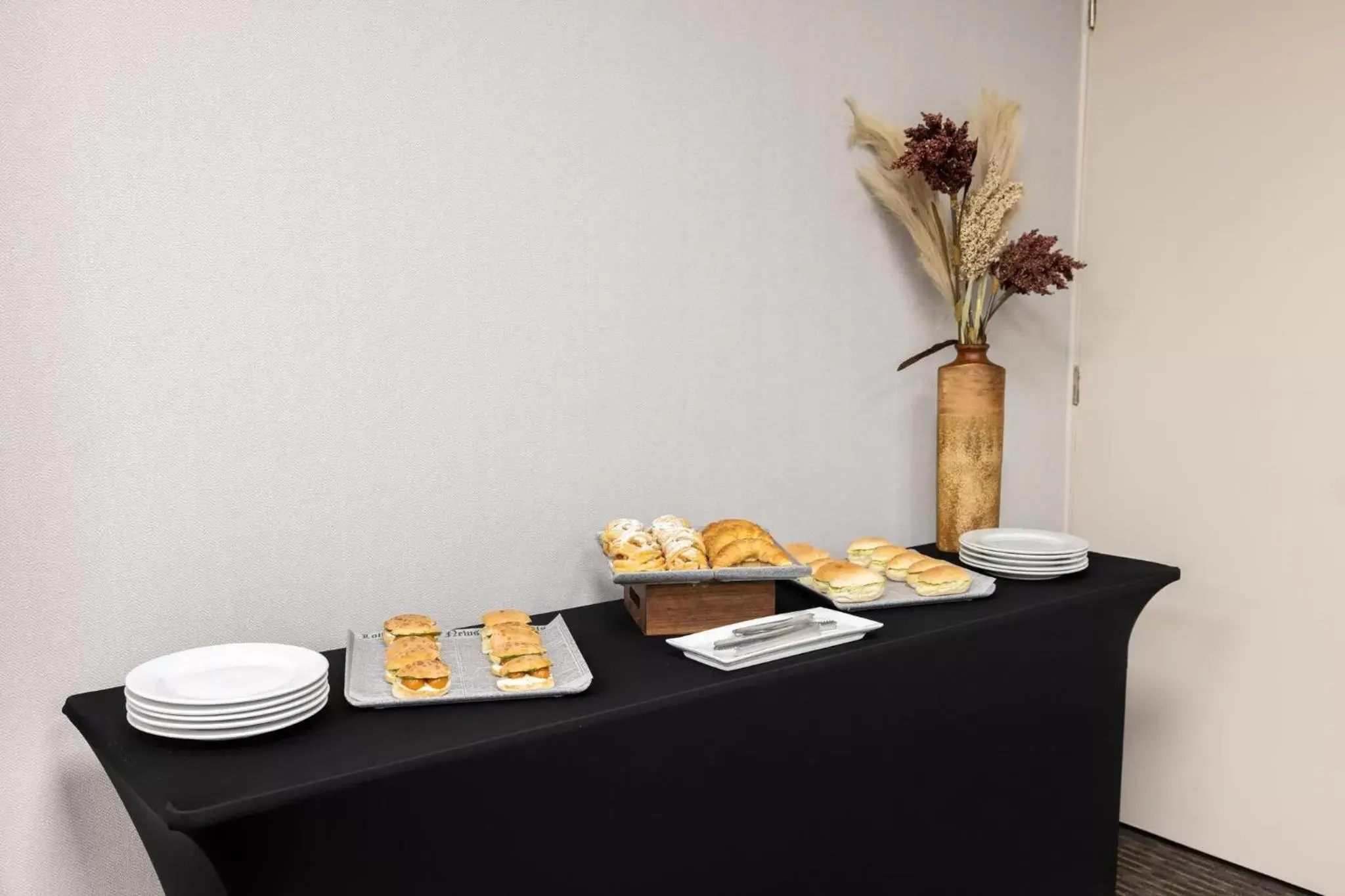 Meeting/conference room in Holiday Inn Express - Iquique, an IHG Hotel