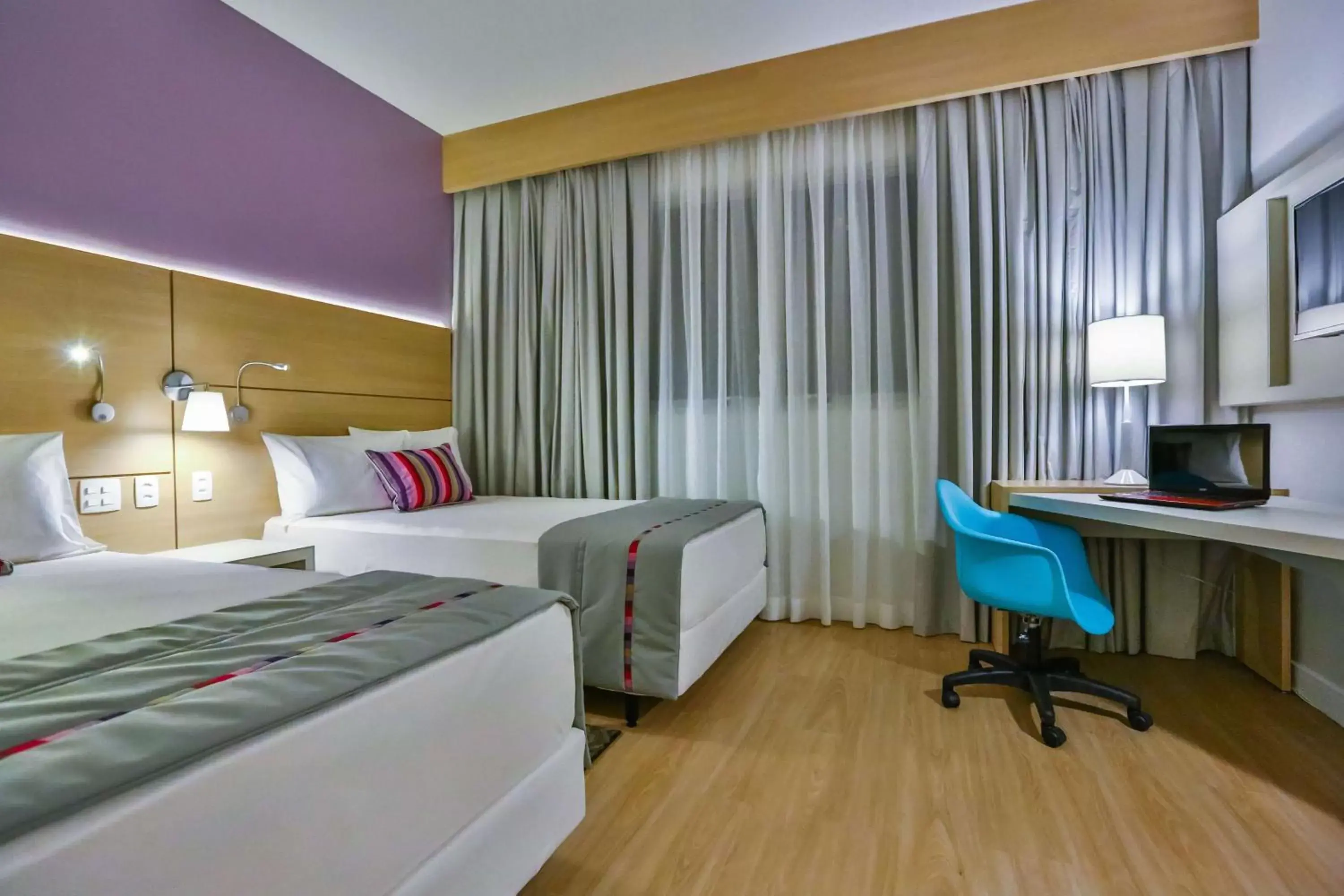 Photo of the whole room, Bed in Park Inn by Radisson Santos