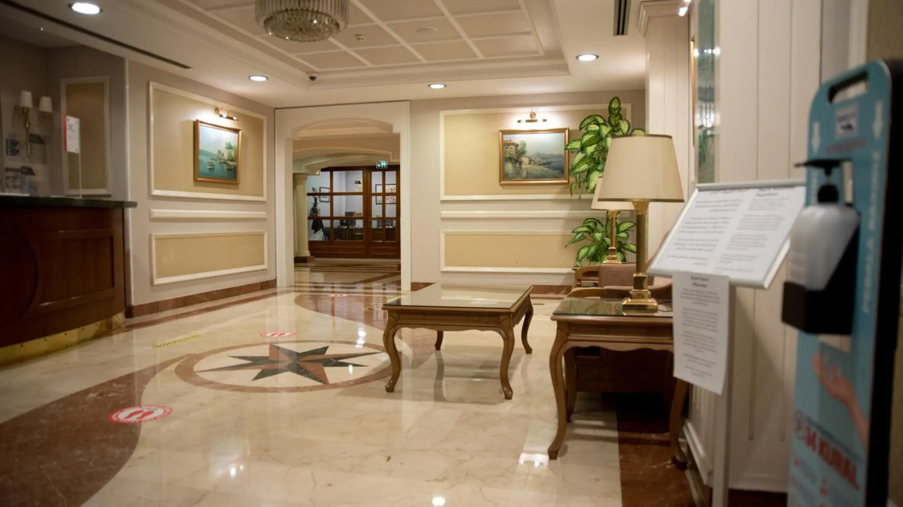 Lobby or reception in Taksim Metropark Hotel Lobby or reception in Taksim Metropark Hotel