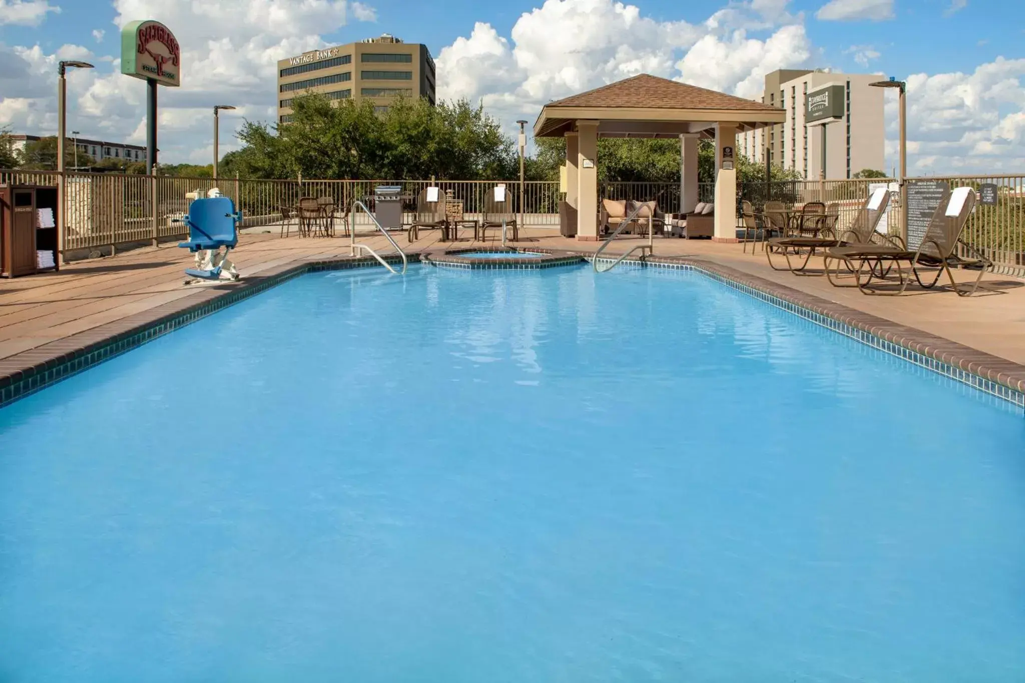 Swimming Pool in Staybridge Suites San Antonio Airport, an IHG Hotel