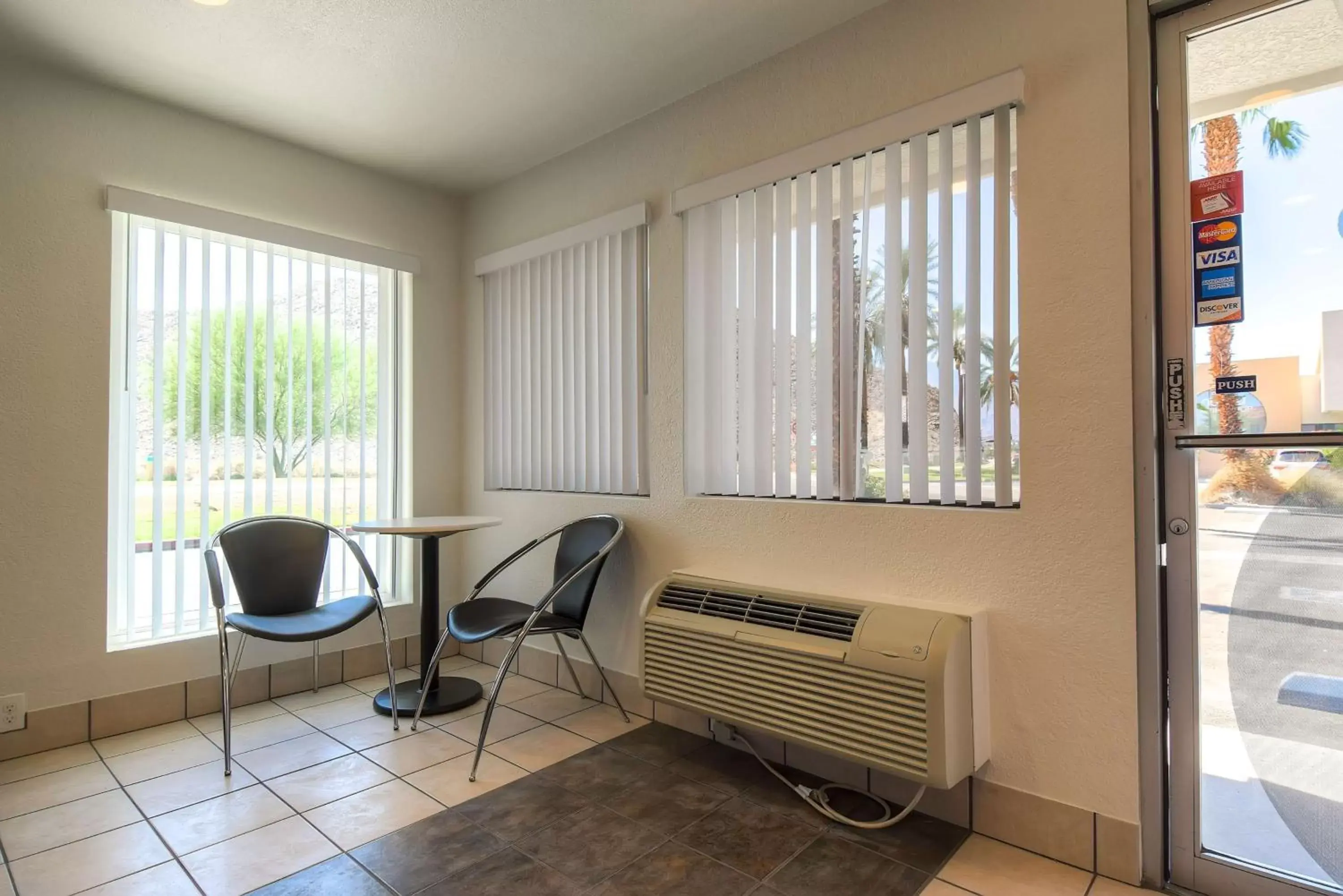 Lobby or reception in Motel 6-Rancho Mirage, CA - Palm Springs