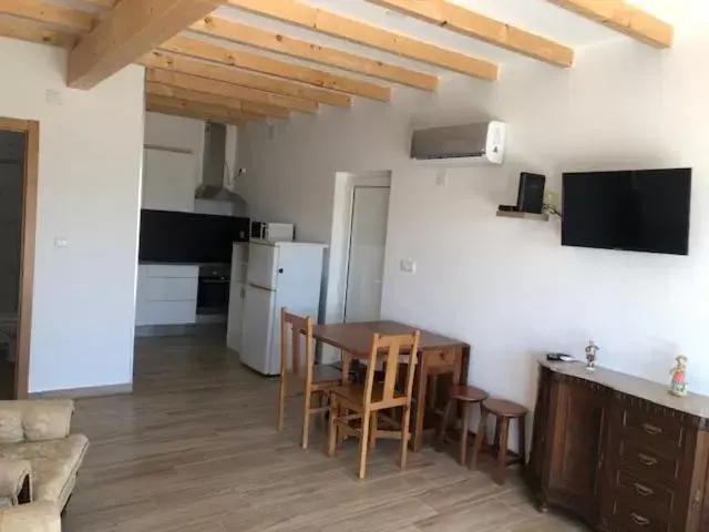 TV/Entertainment Center in SOLAR DA SERRA-GuestHouse