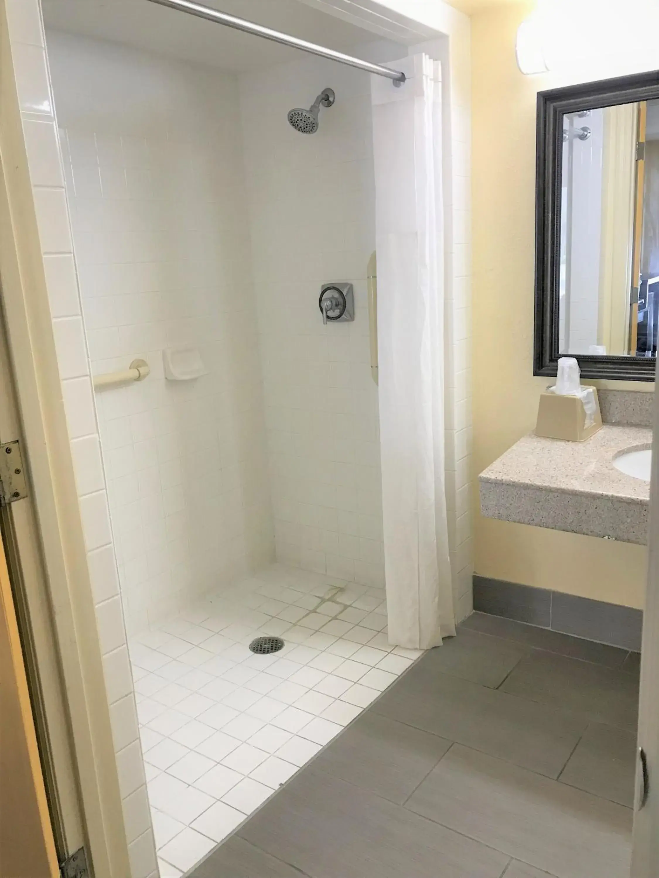 Bathroom in Days Inn by Wyndham Ridgeland South Carolina