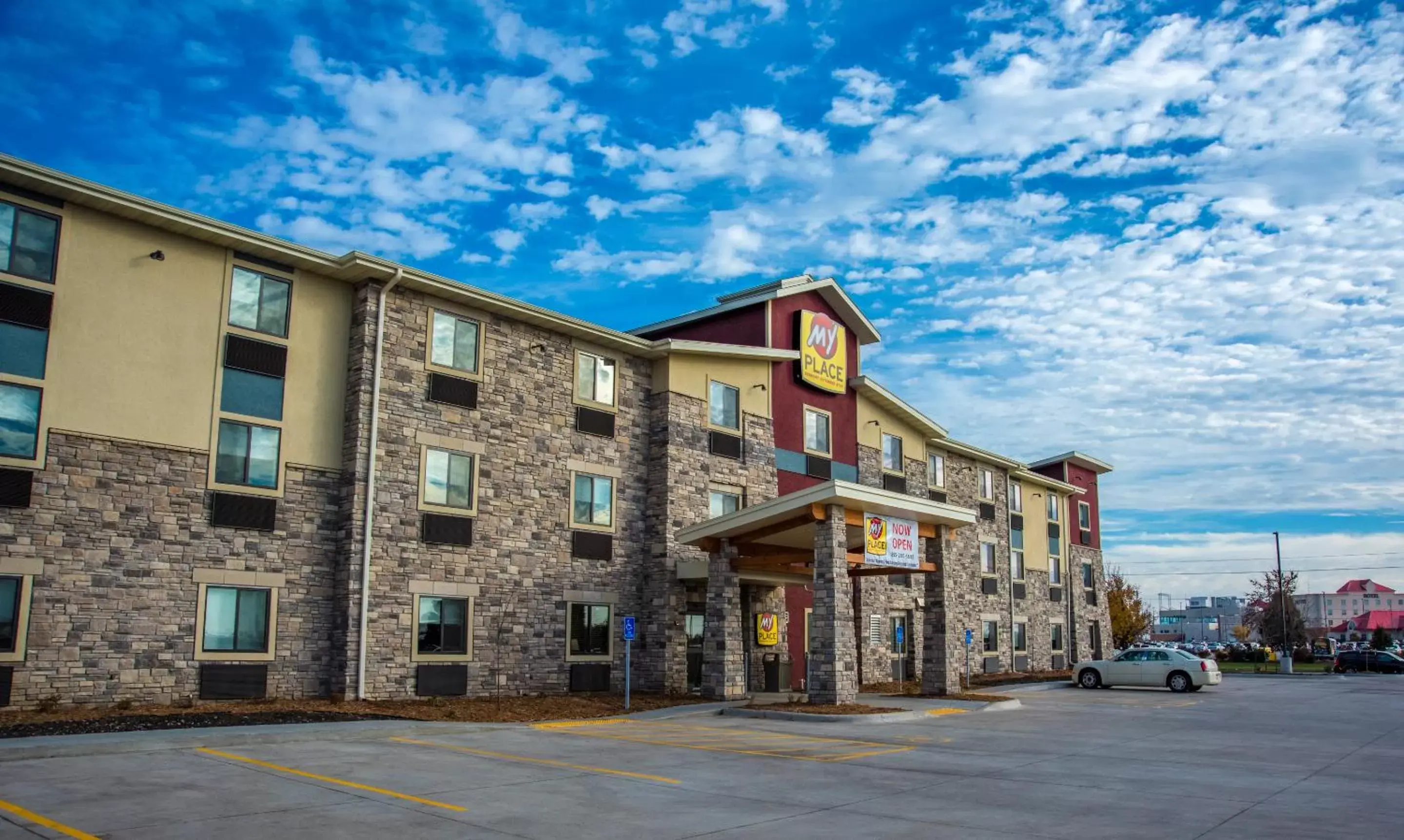 Property Building in My Place Hotel-Altoona/Des Moines, IA