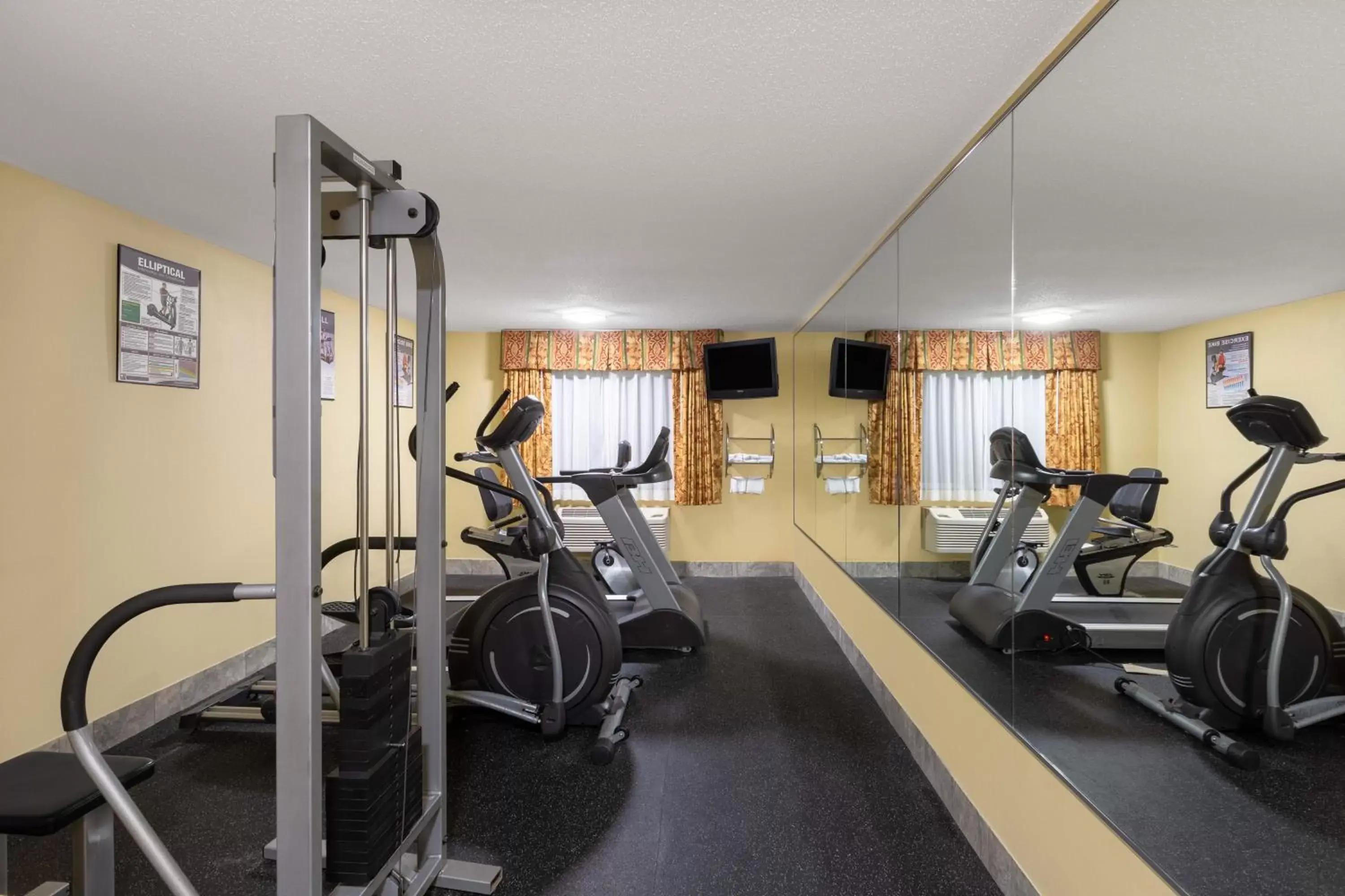 Fitness centre/facilities, Fitness Center/Facilities in Baymont by Wyndham Fort Dodge