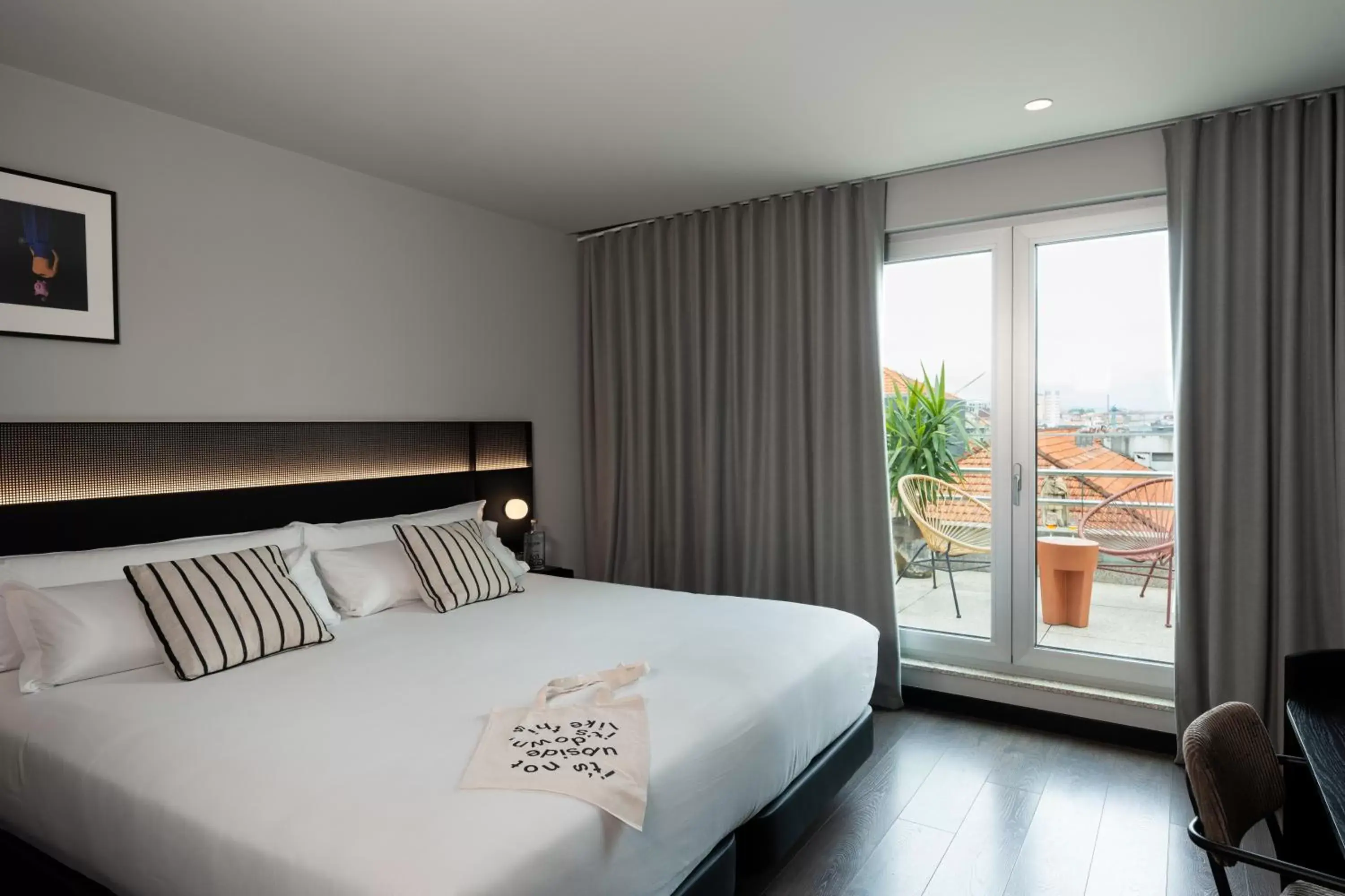 Bed in chic&basic Gravity Bed in chic&basic Gravity