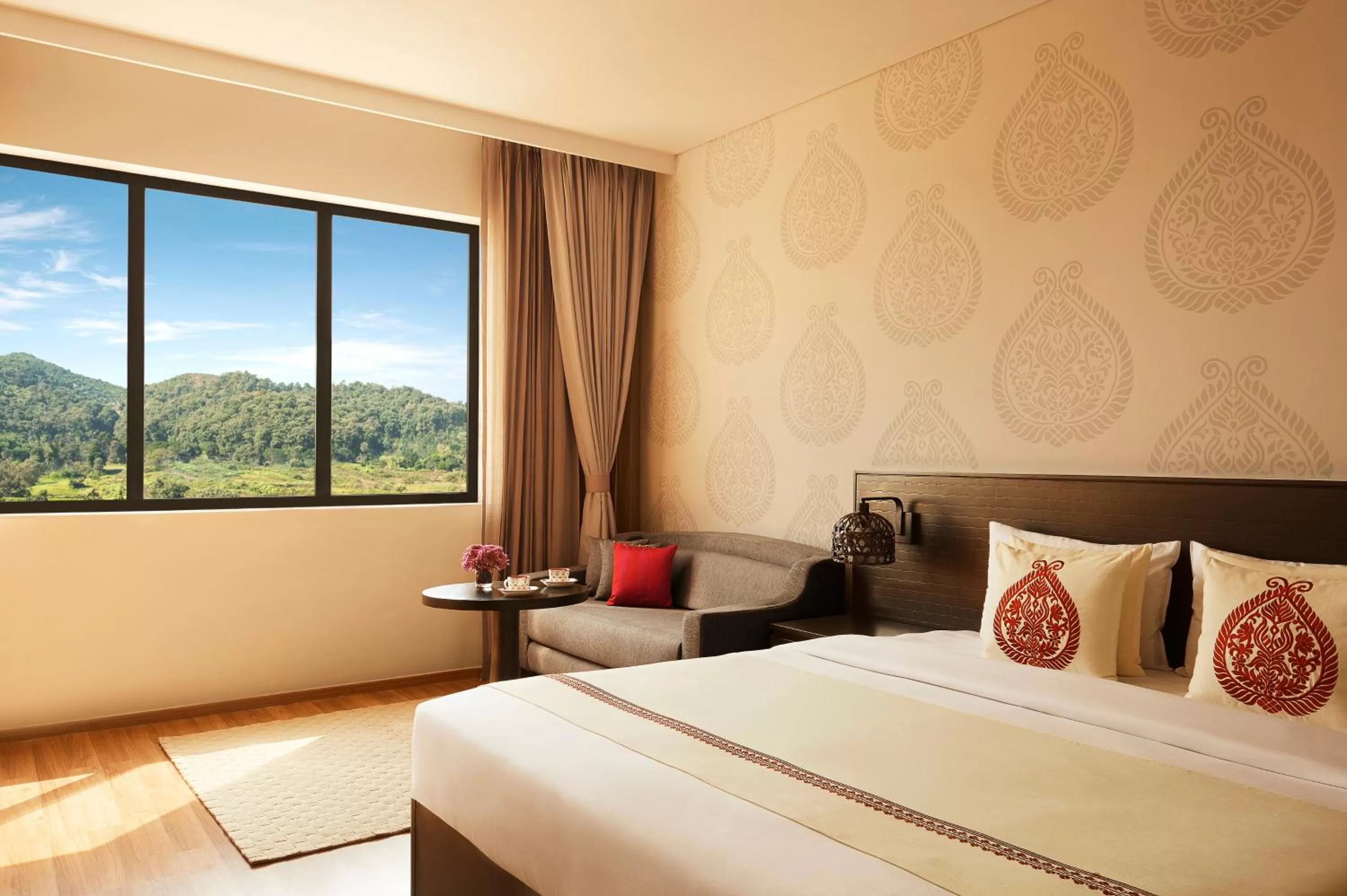 Day, Bed in Vivanta Guwahati