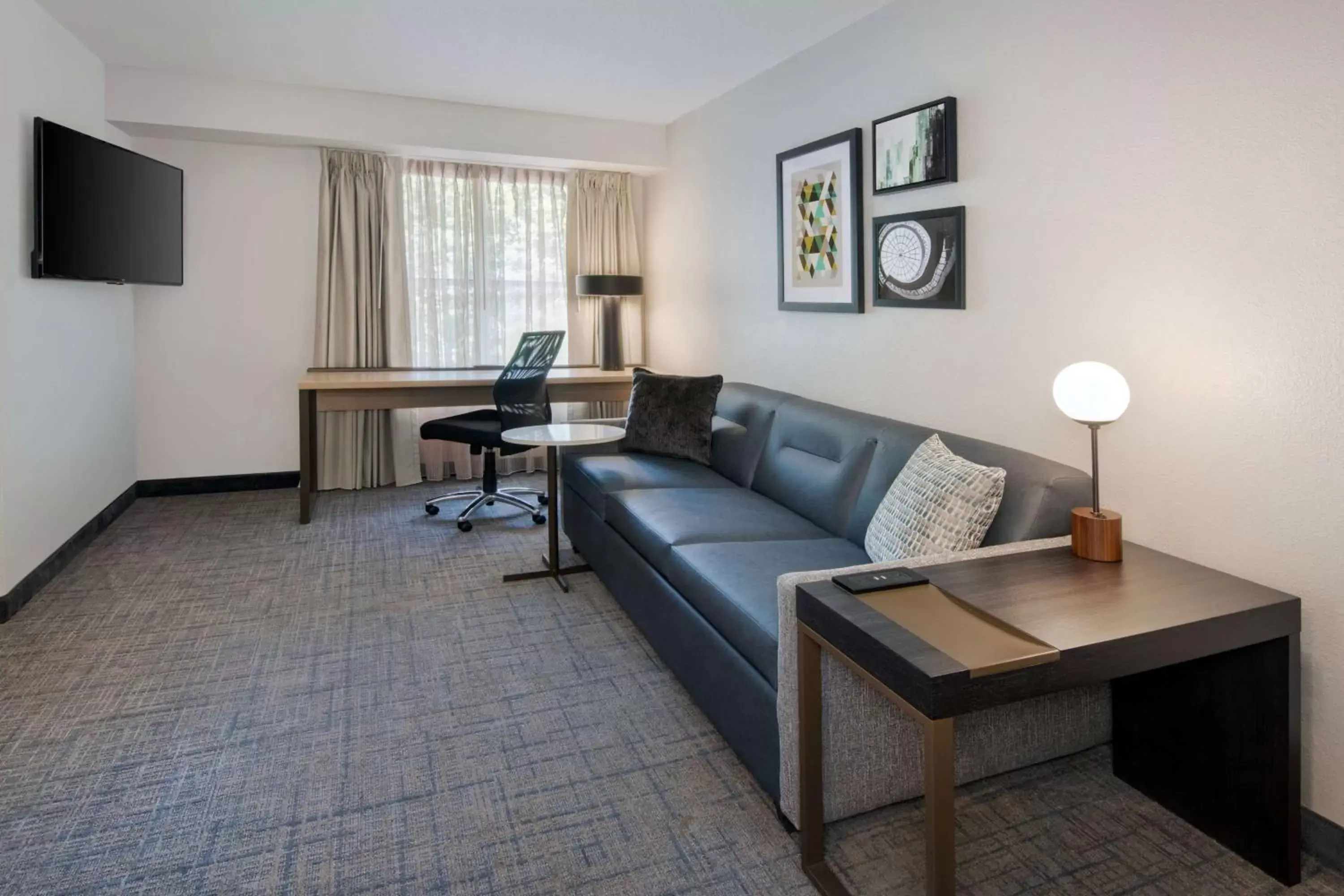 Living room, Seating Area in Sonesta ES Suites Atlanta Kennesaw Town Center