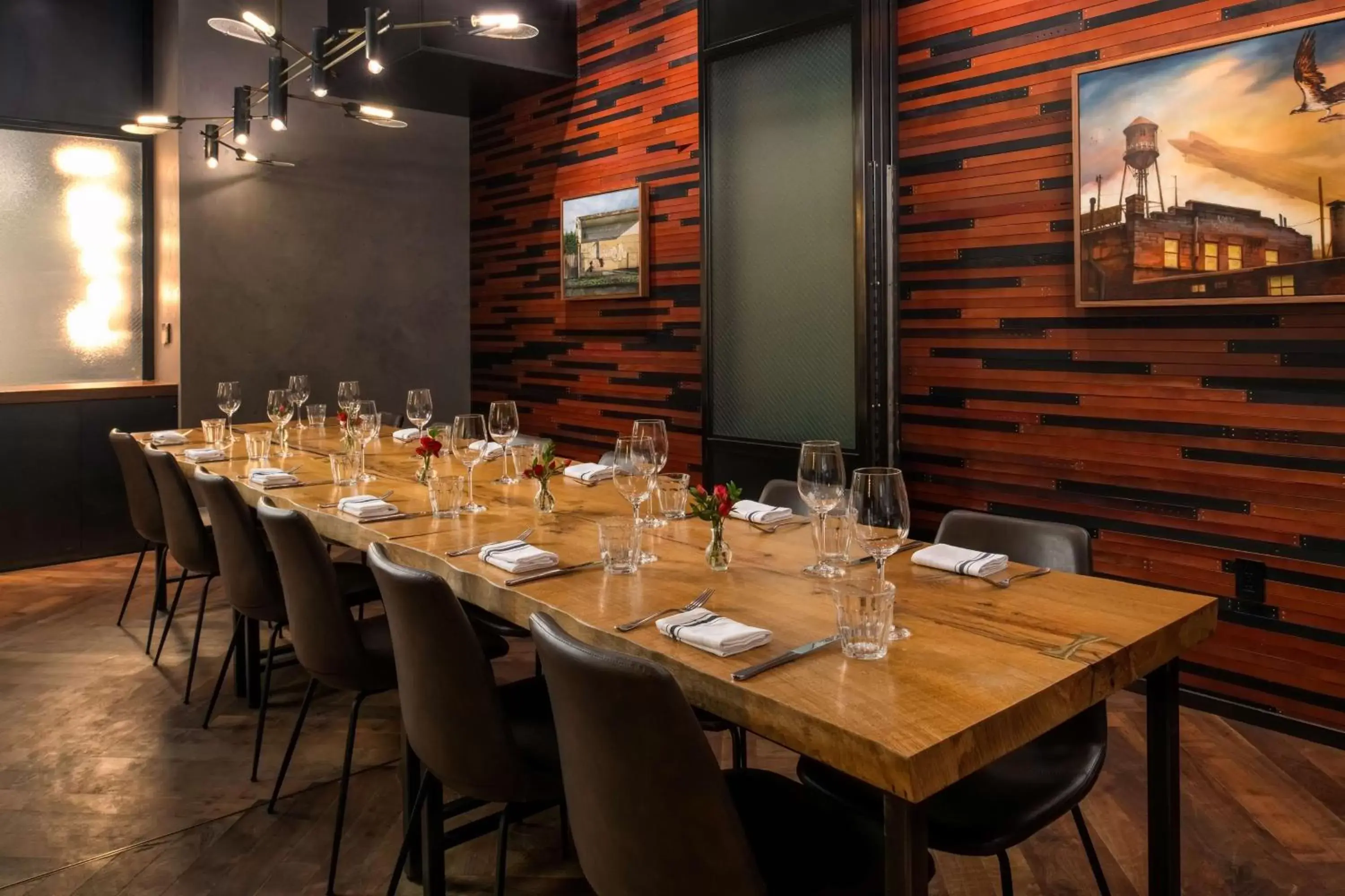 Restaurant/places to eat in The Duniway Portland, A Hilton Hotel Restaurant/places to eat in The Duniway Portland, A Hilton Hotel