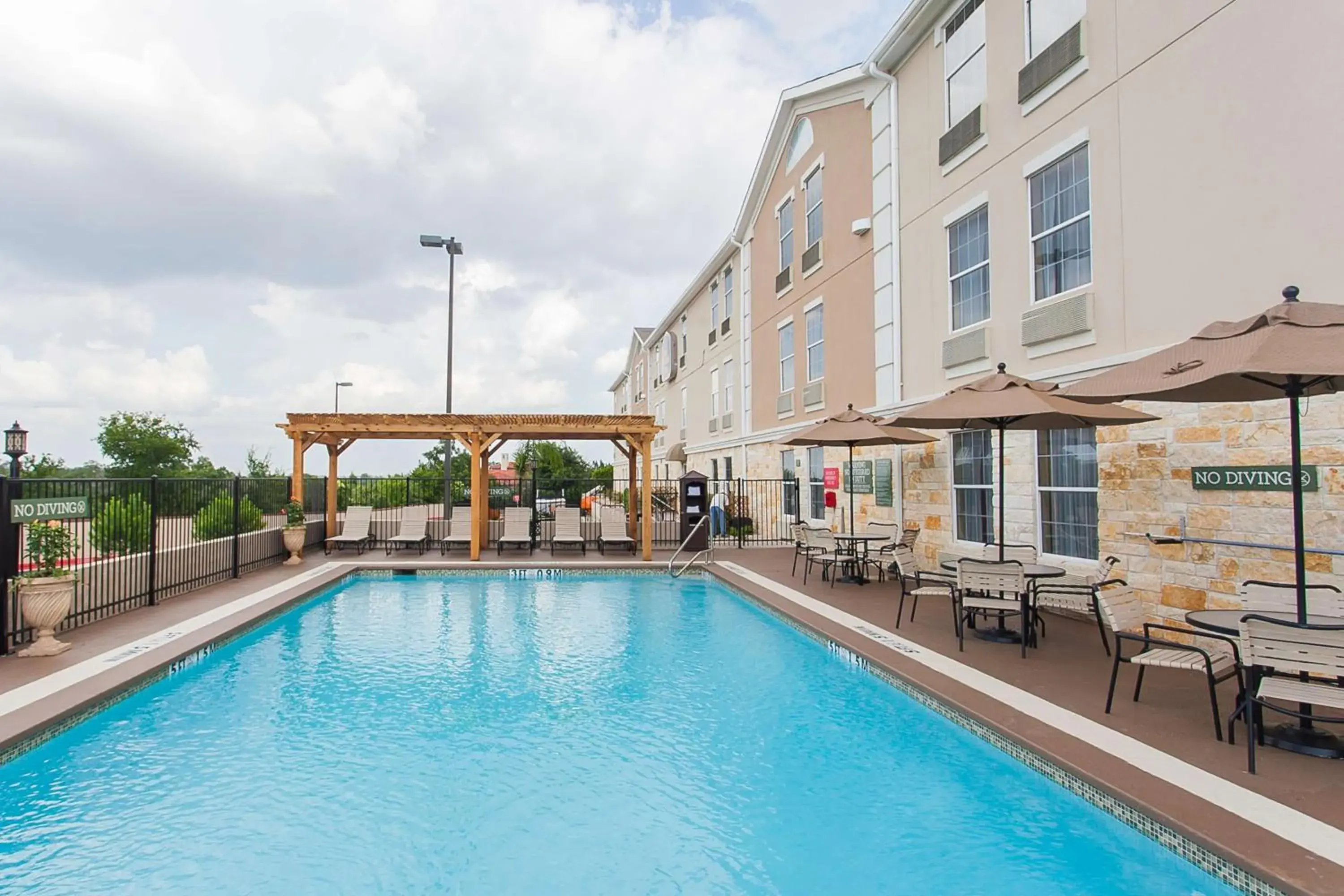 On site, Swimming Pool in Best Western Plus Georgetown Inn & Suites