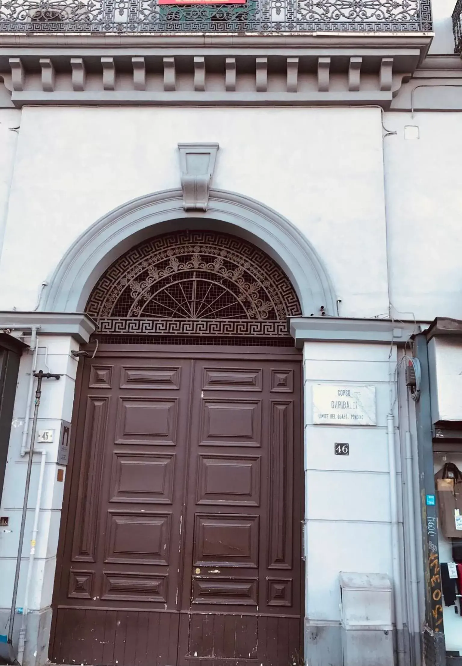 Facade/entrance in Napoli Central Gate
