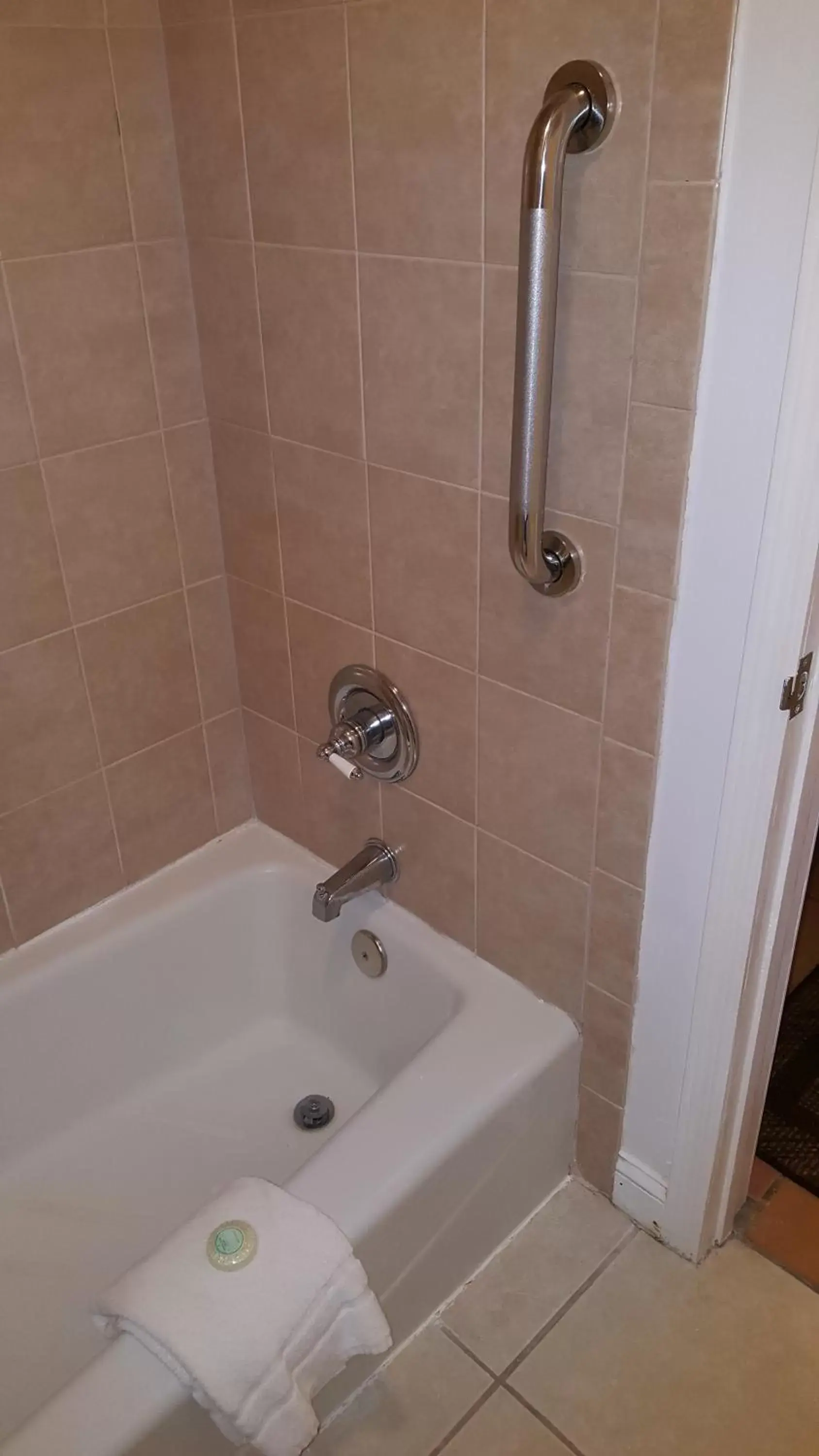 Bathroom in The Caribbean Court Boutique Hotel