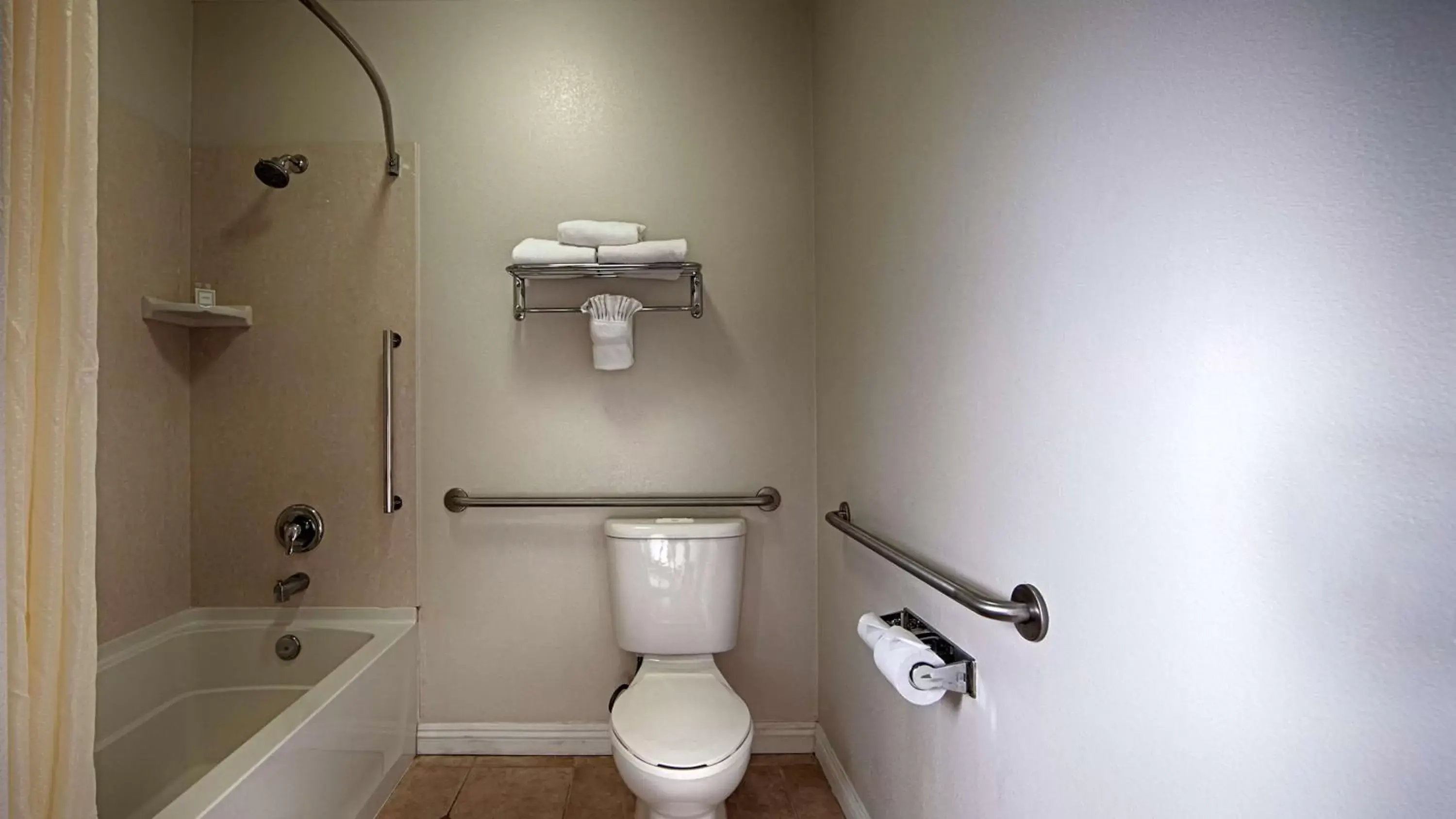 Bathroom in Best Western Plus Irvine Spectrum Hotel