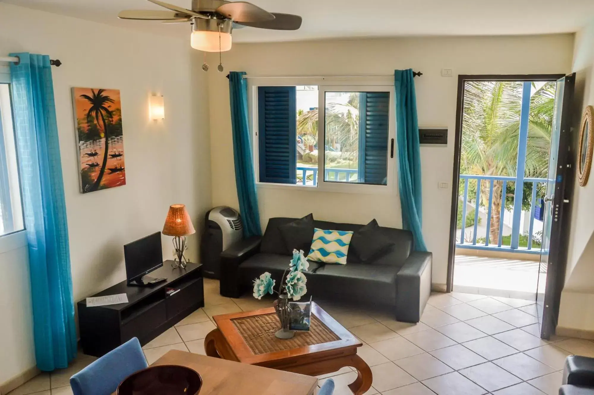 Living room, Seating Area in Leme Bedje Residence