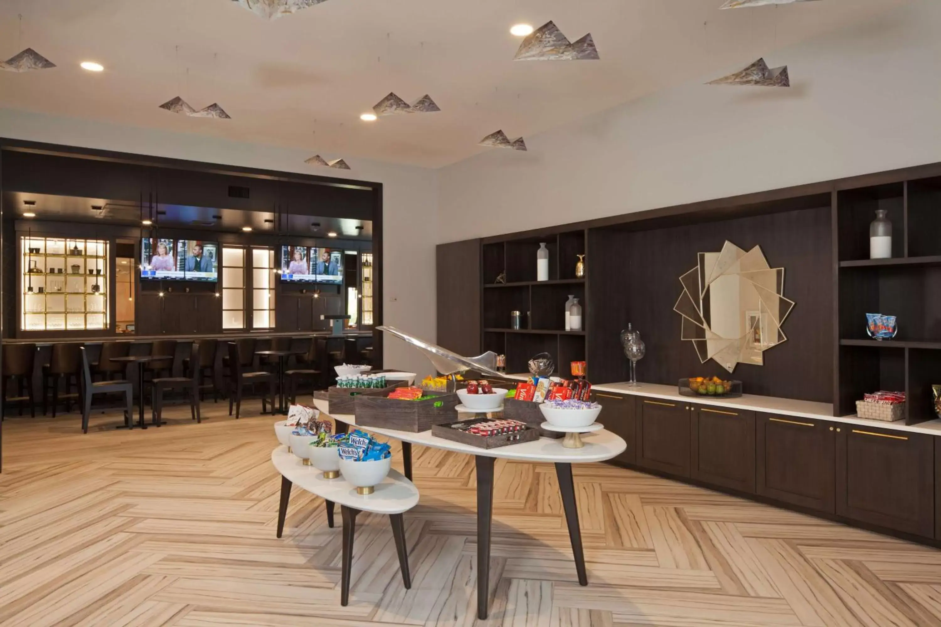 Restaurant/places to eat in H Hotel Los Angeles, Curio Collection By Hilton Restaurant/places to eat in H Hotel Los Angeles, Curio Collection By Hilton