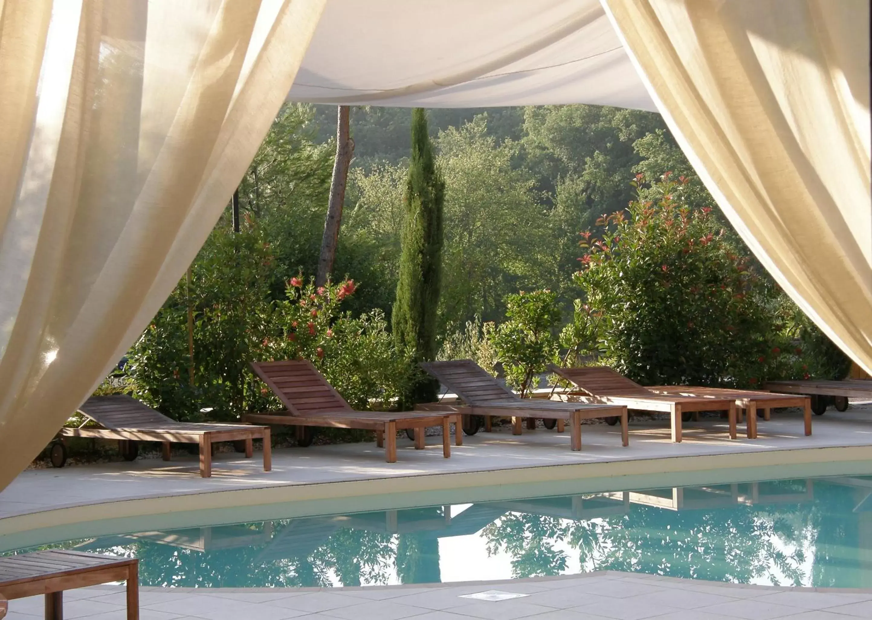 Swimming Pool in El Patio Hotel