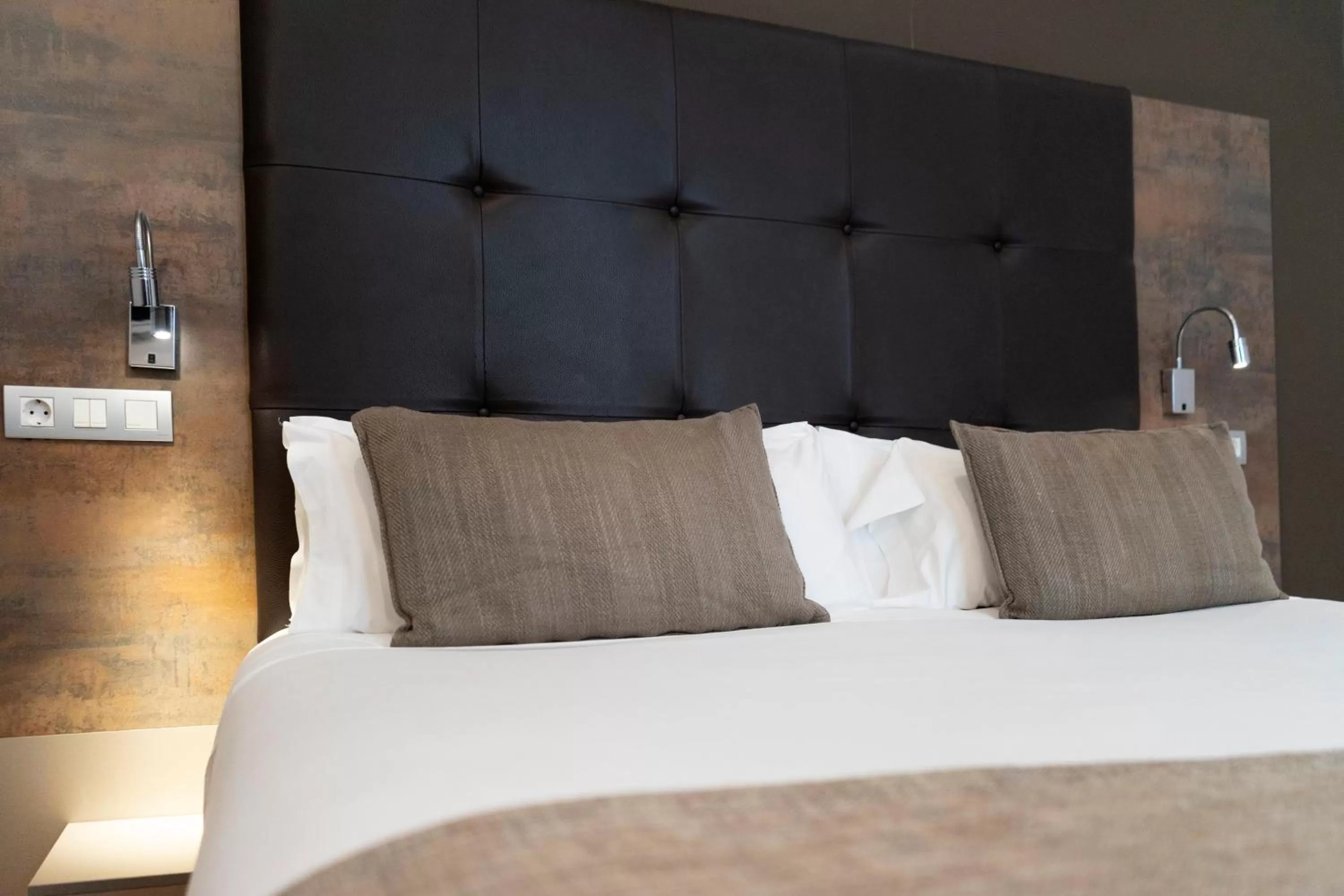 Bed in Petit Palace Boqueria Garden