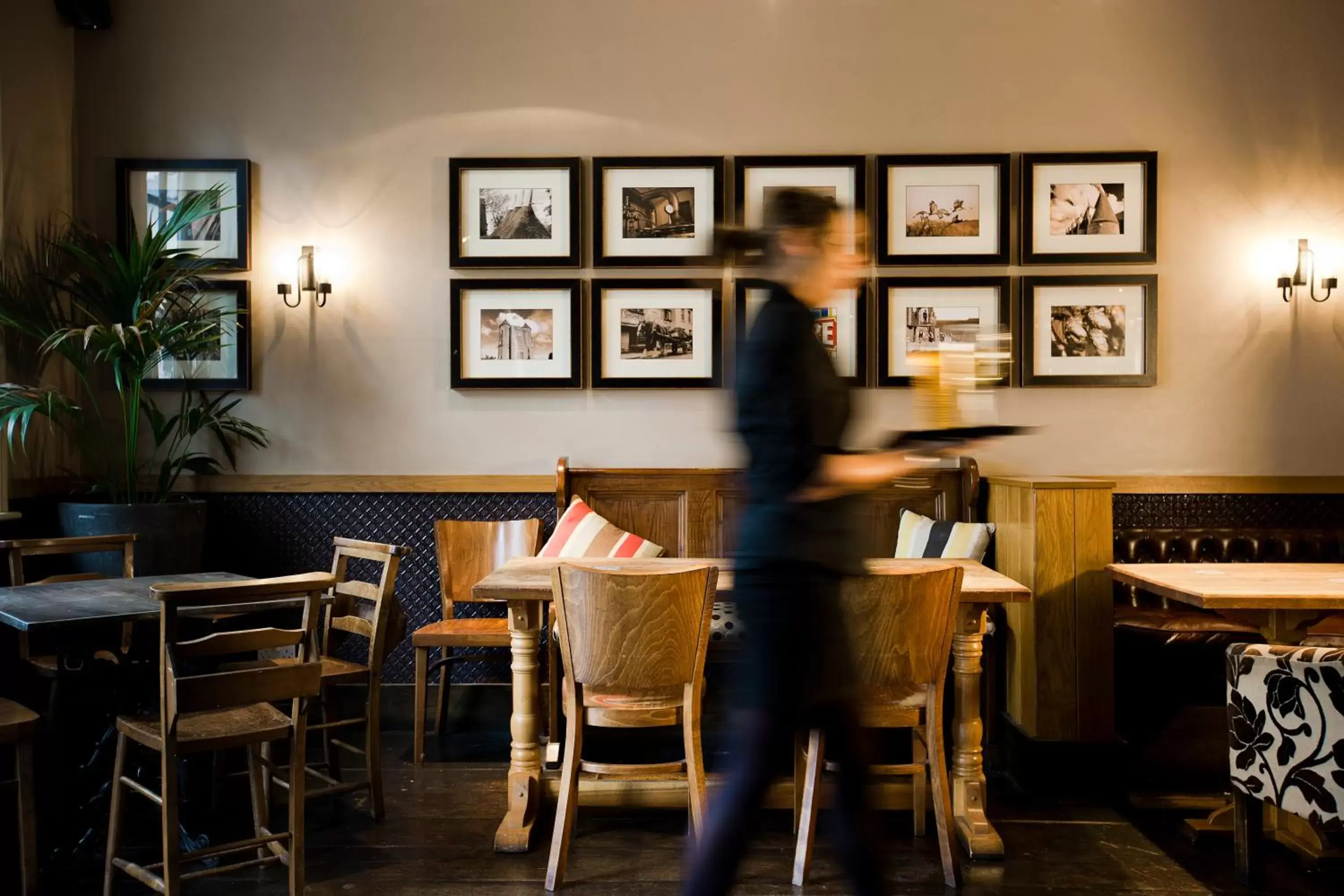 Staff, Restaurant/Places to Eat in The George Hotel & Brasserie, Cranbrook