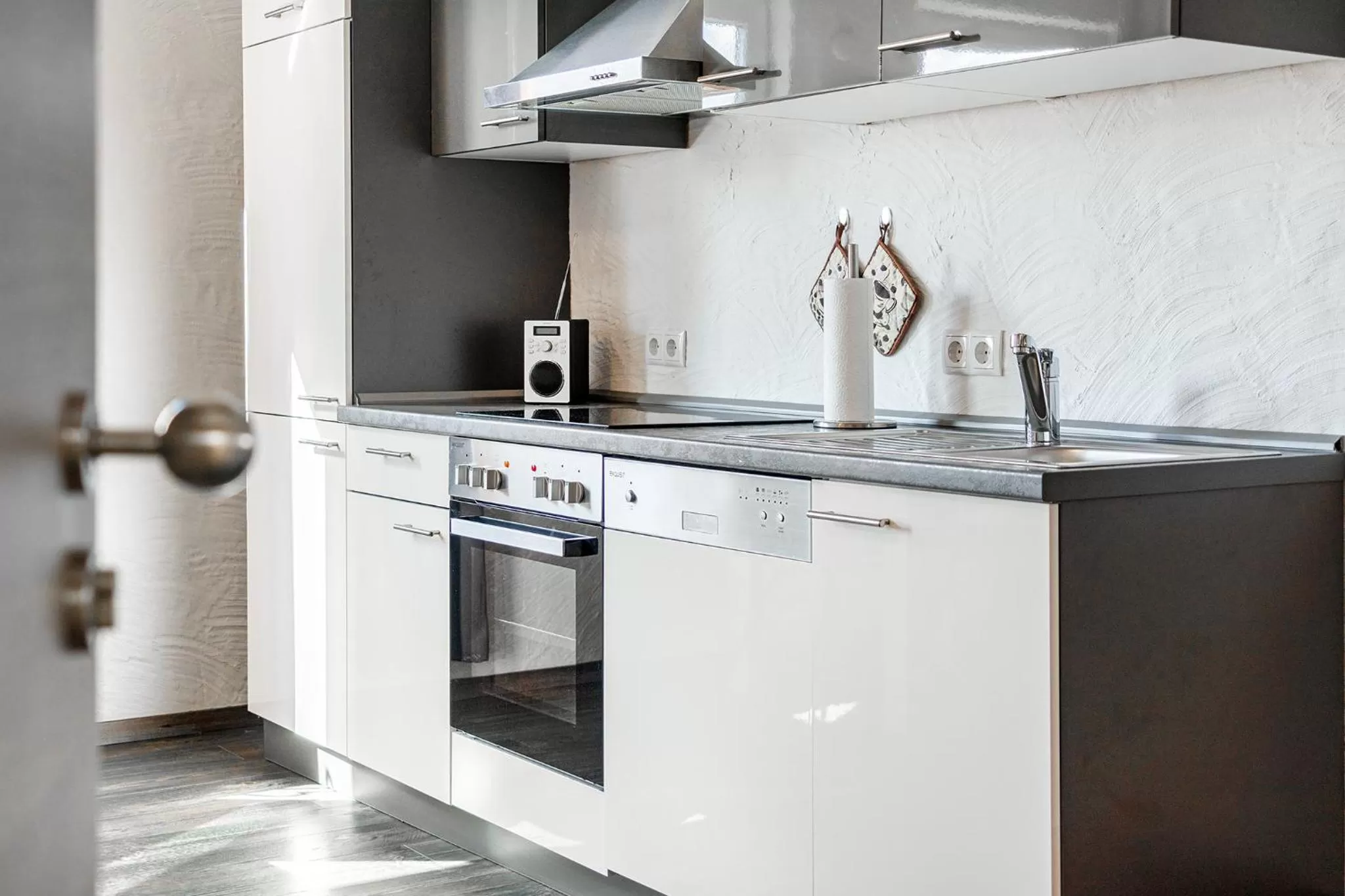 Kitchen or kitchenette in Villa Moorstern am Badesee Tannenhausen