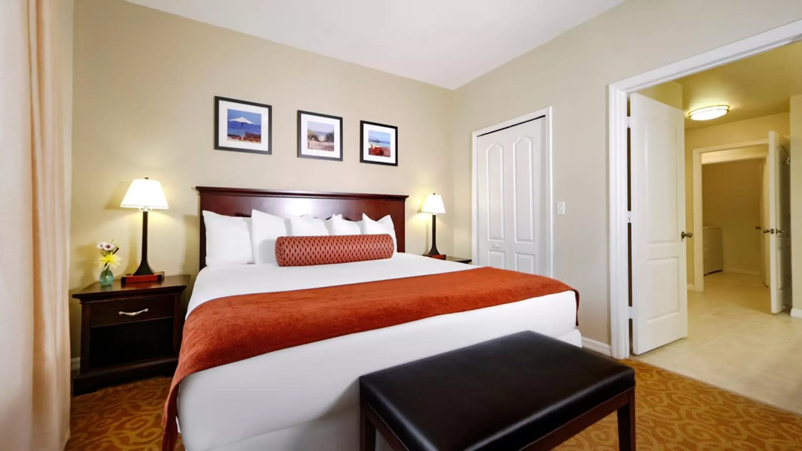 Three-Bedroom Villa in Calypso Cay Vacation Villas Three-Bedroom Villa in Calypso Cay Vacation Villas