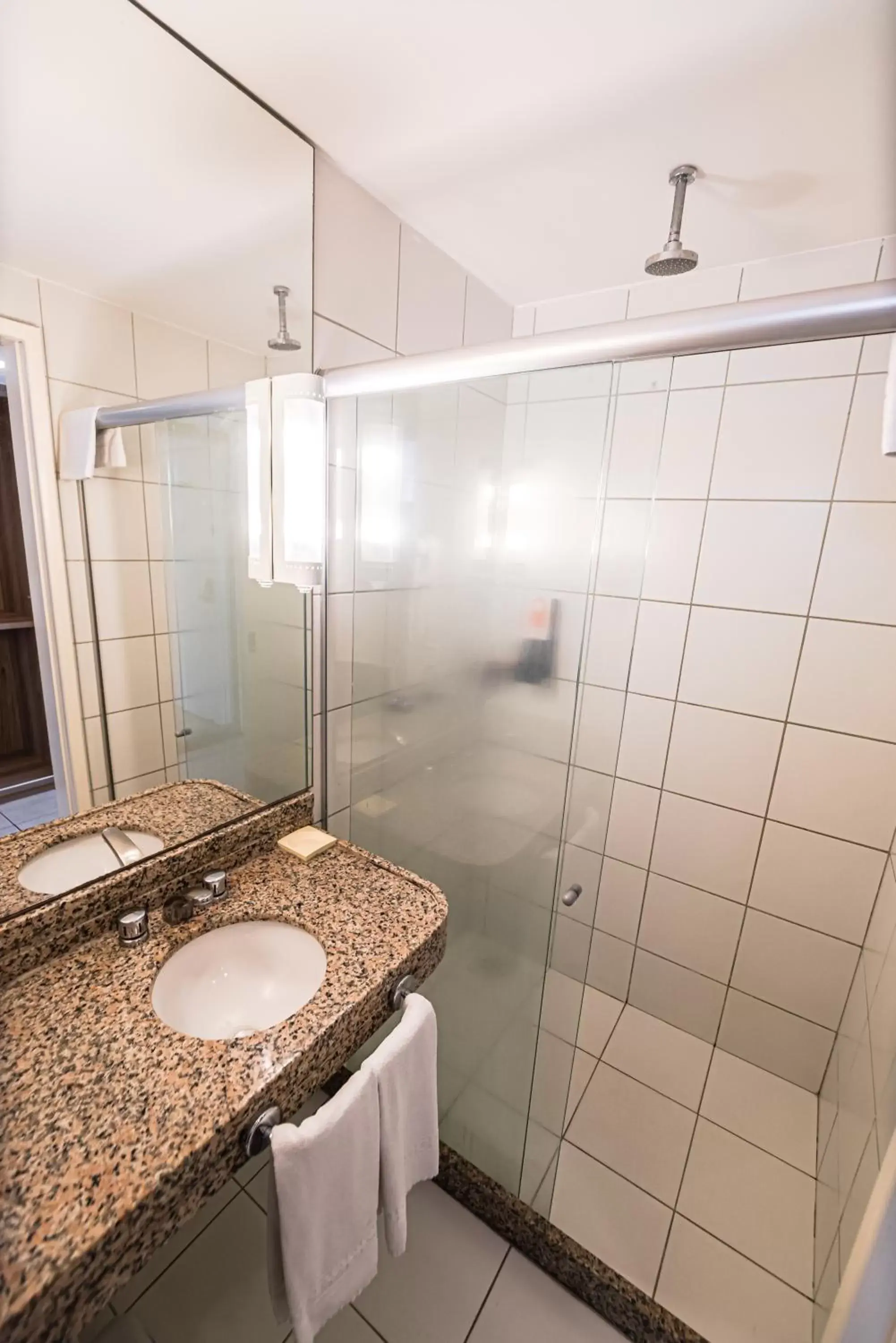 Bathroom in Hotel Sonata de Iracema