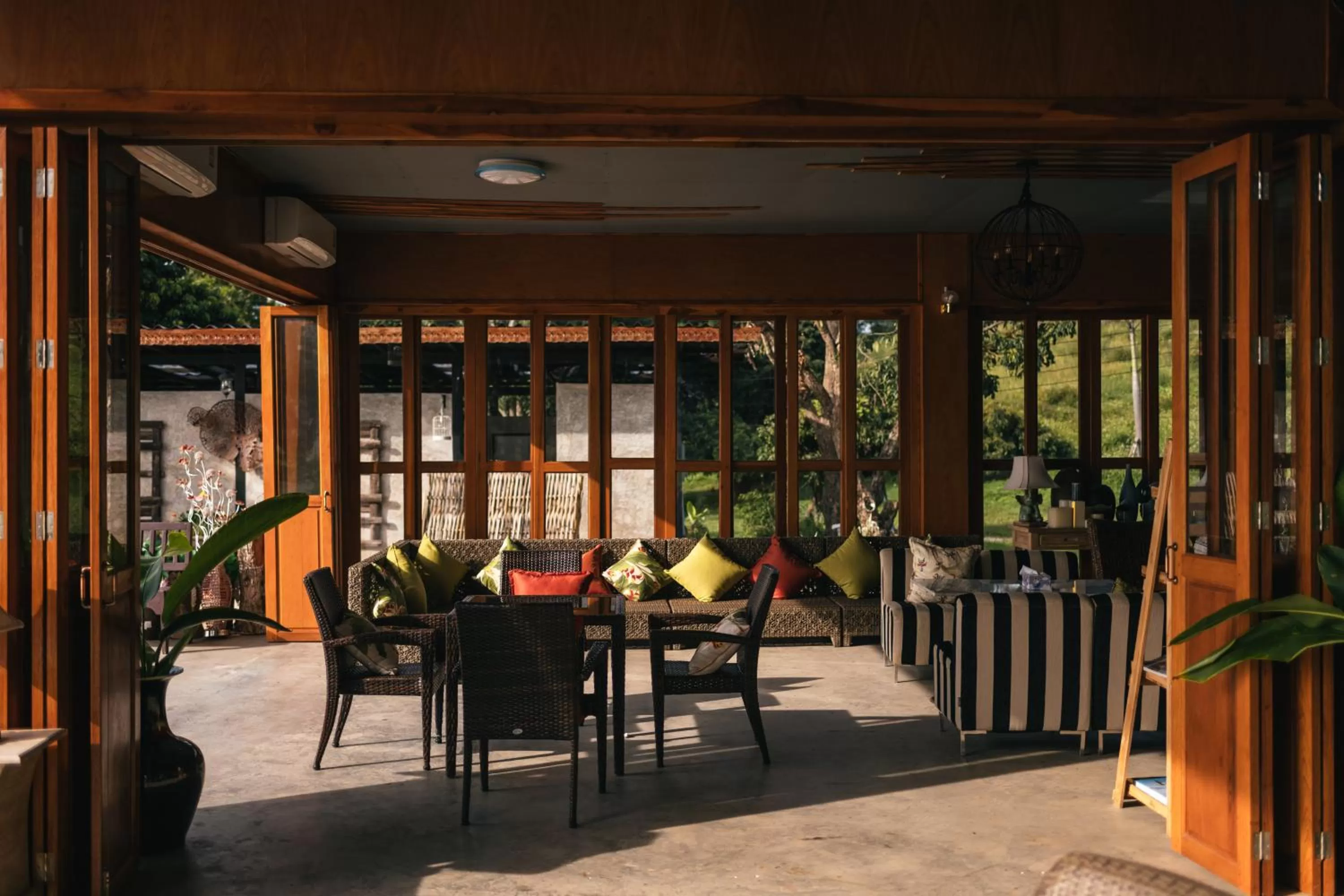 Restaurant/places to eat in Doi Inthanon Riverside resort