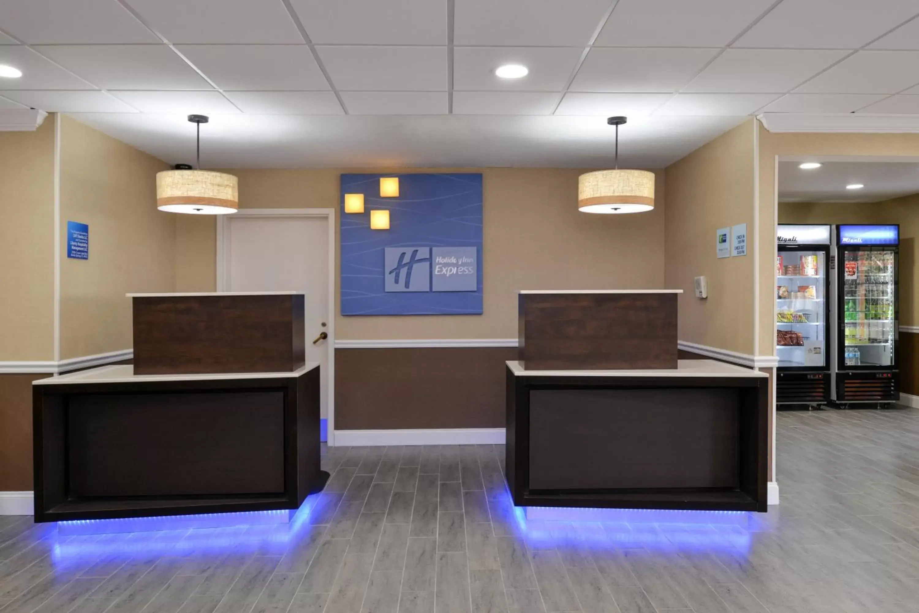 Lobby or reception in Holiday Inn Express Hotel & Suites Bonita Springs/Naples, an IHG Hotel