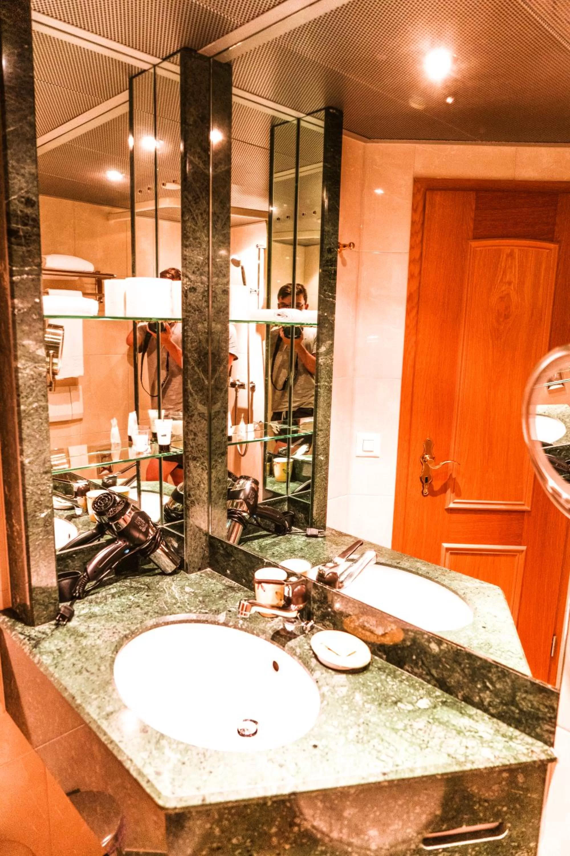 Bathroom in Hostel Flims