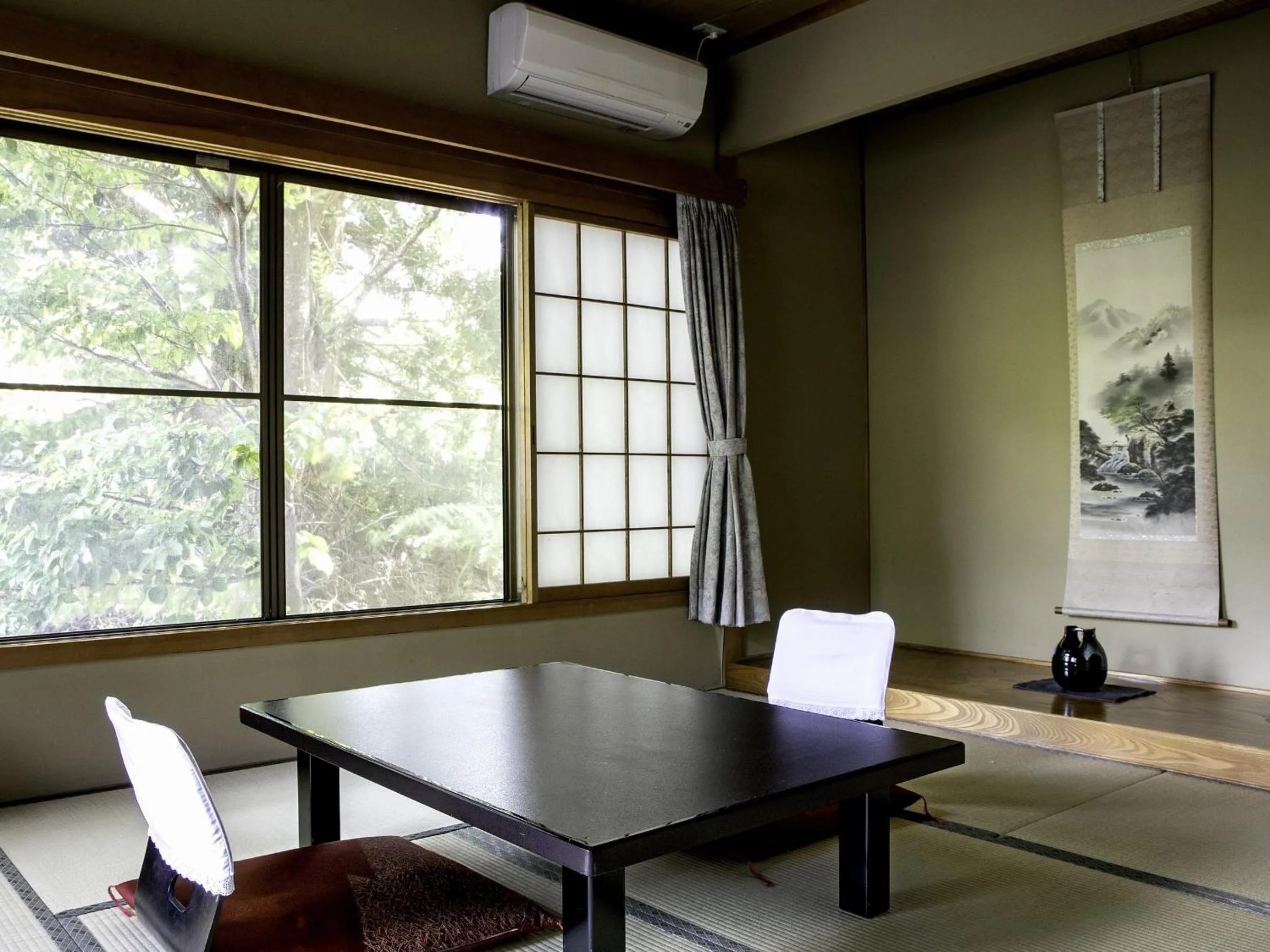 Photo of the whole room in Ryokan Warabino