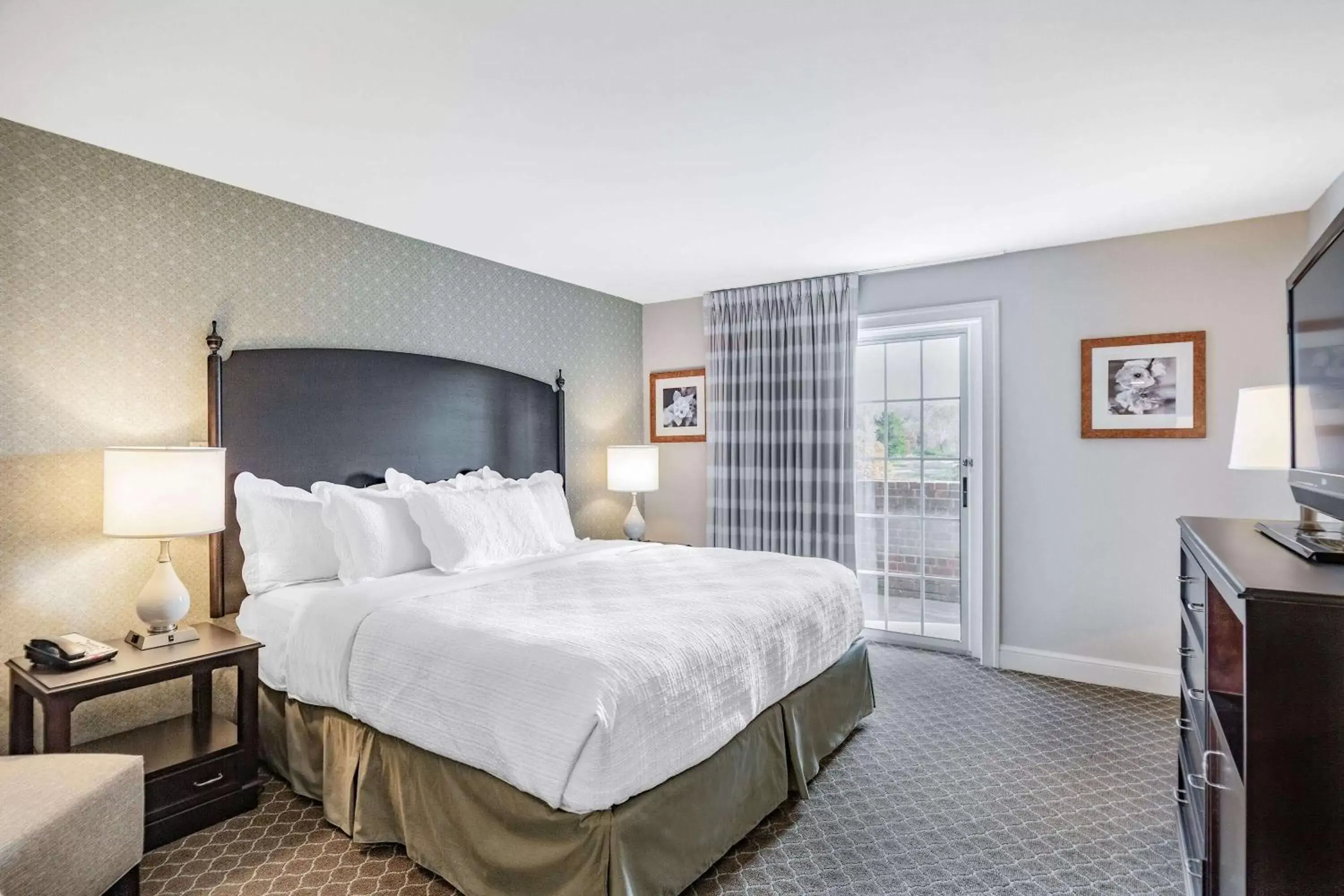 Photo of the whole room, Bed in Natural Bridge Hotel, Trademark Collection by Wyndham