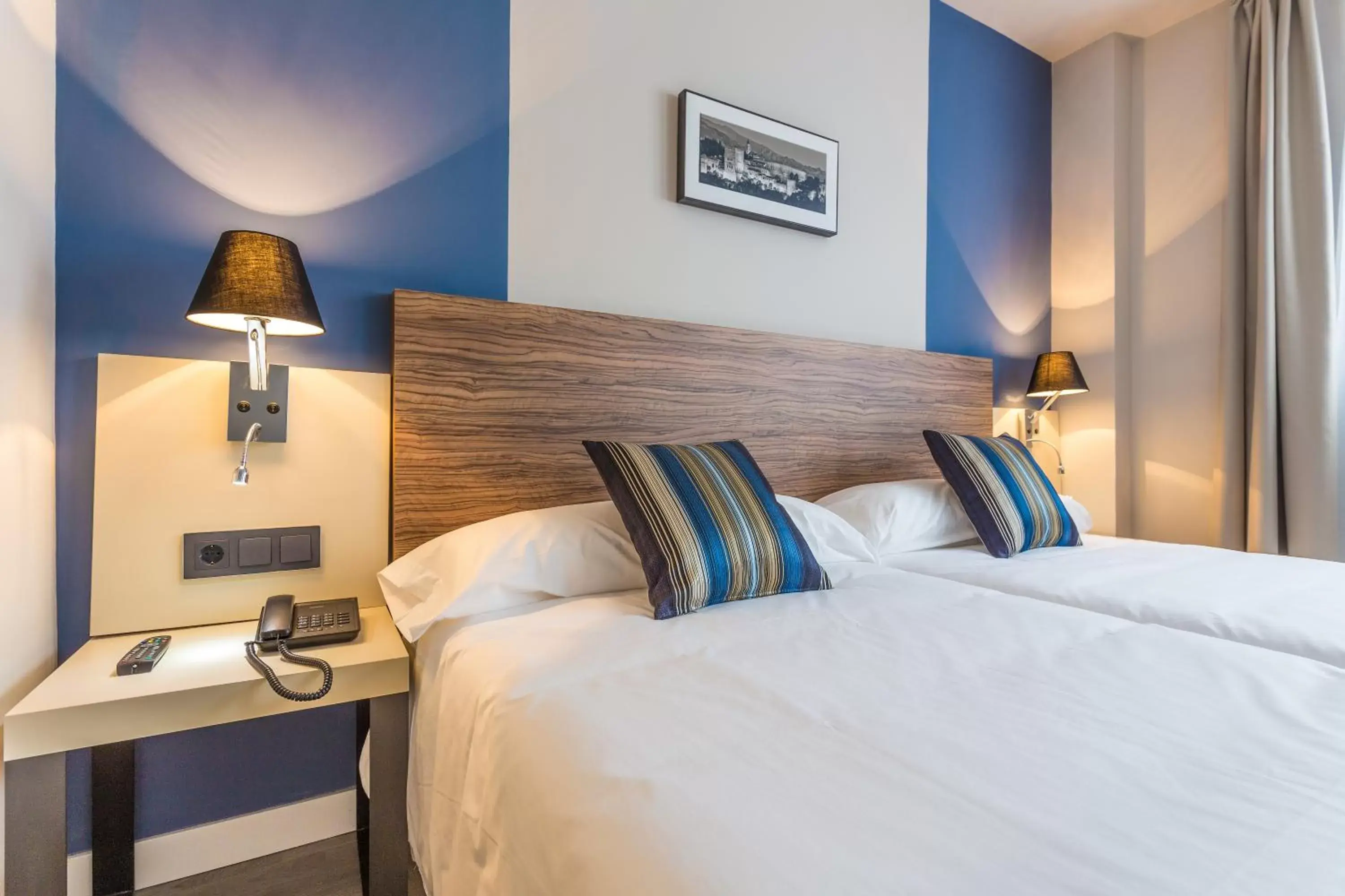 Bed, Room Photo in Hotel Urban Dream Granada