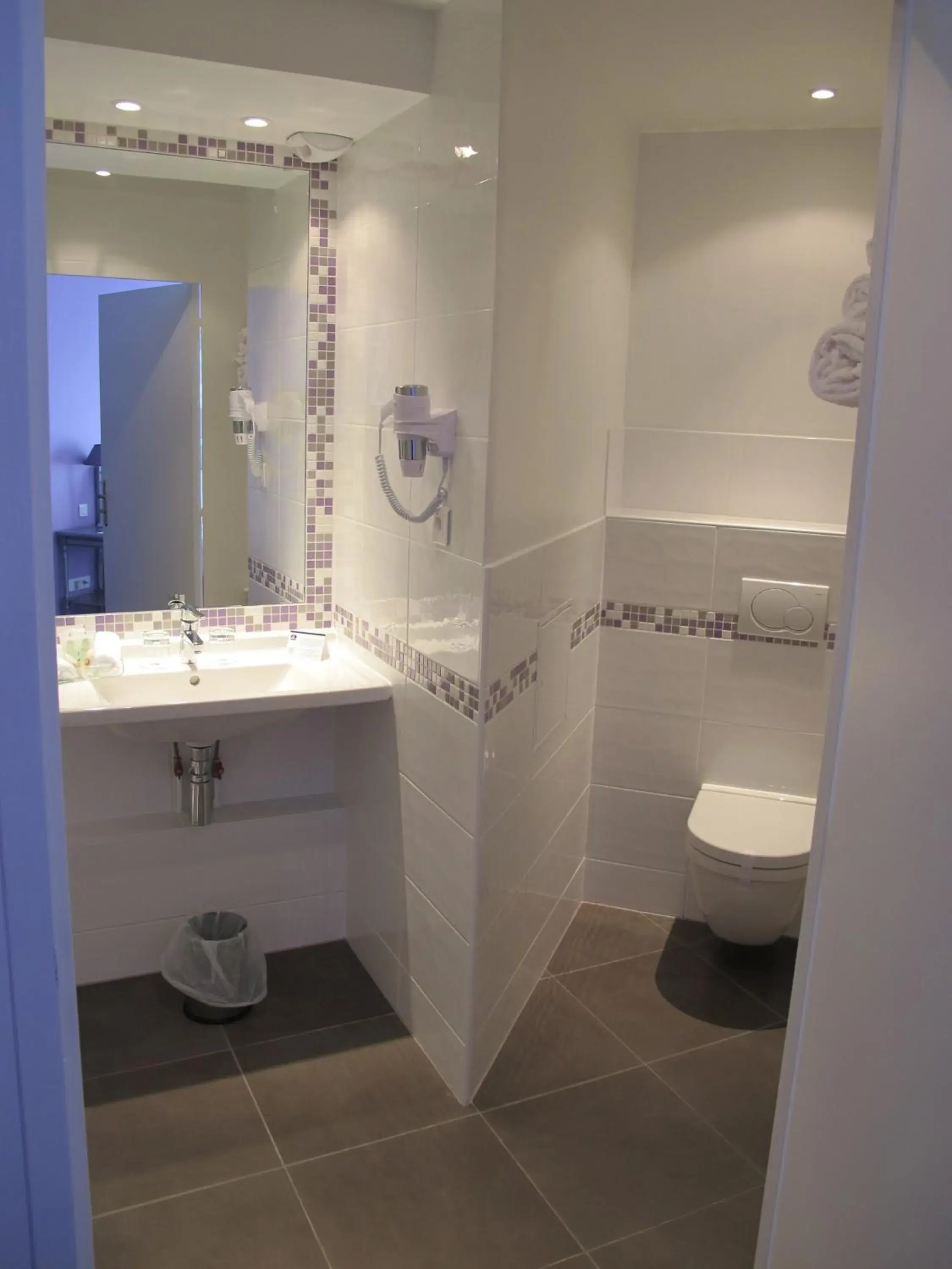 Bathroom in Best Western Plus Hostellerie Du Vallon