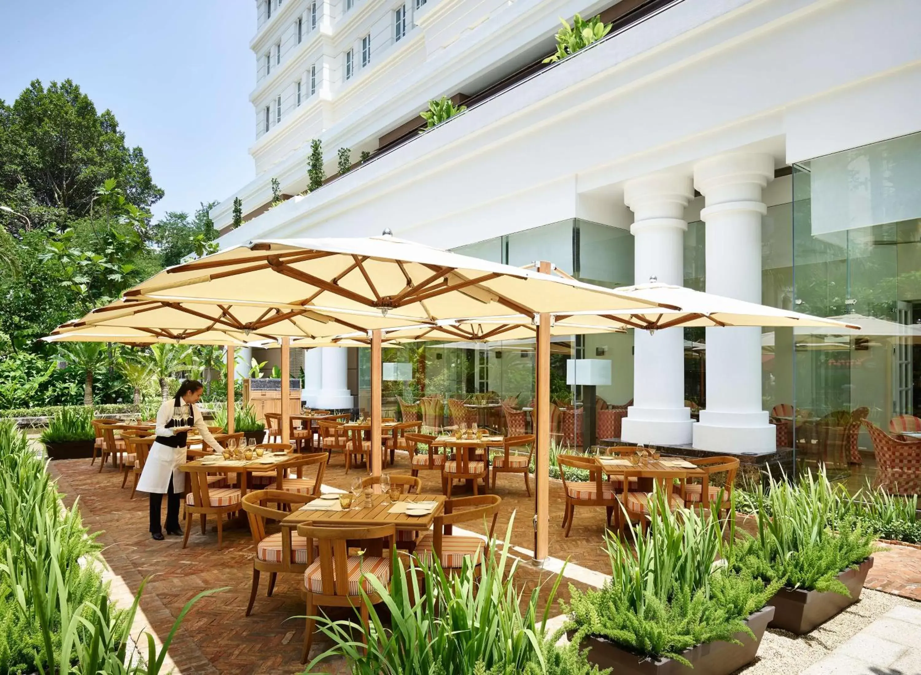 Property building, Restaurant/Places to Eat in Park Hyatt Saigon