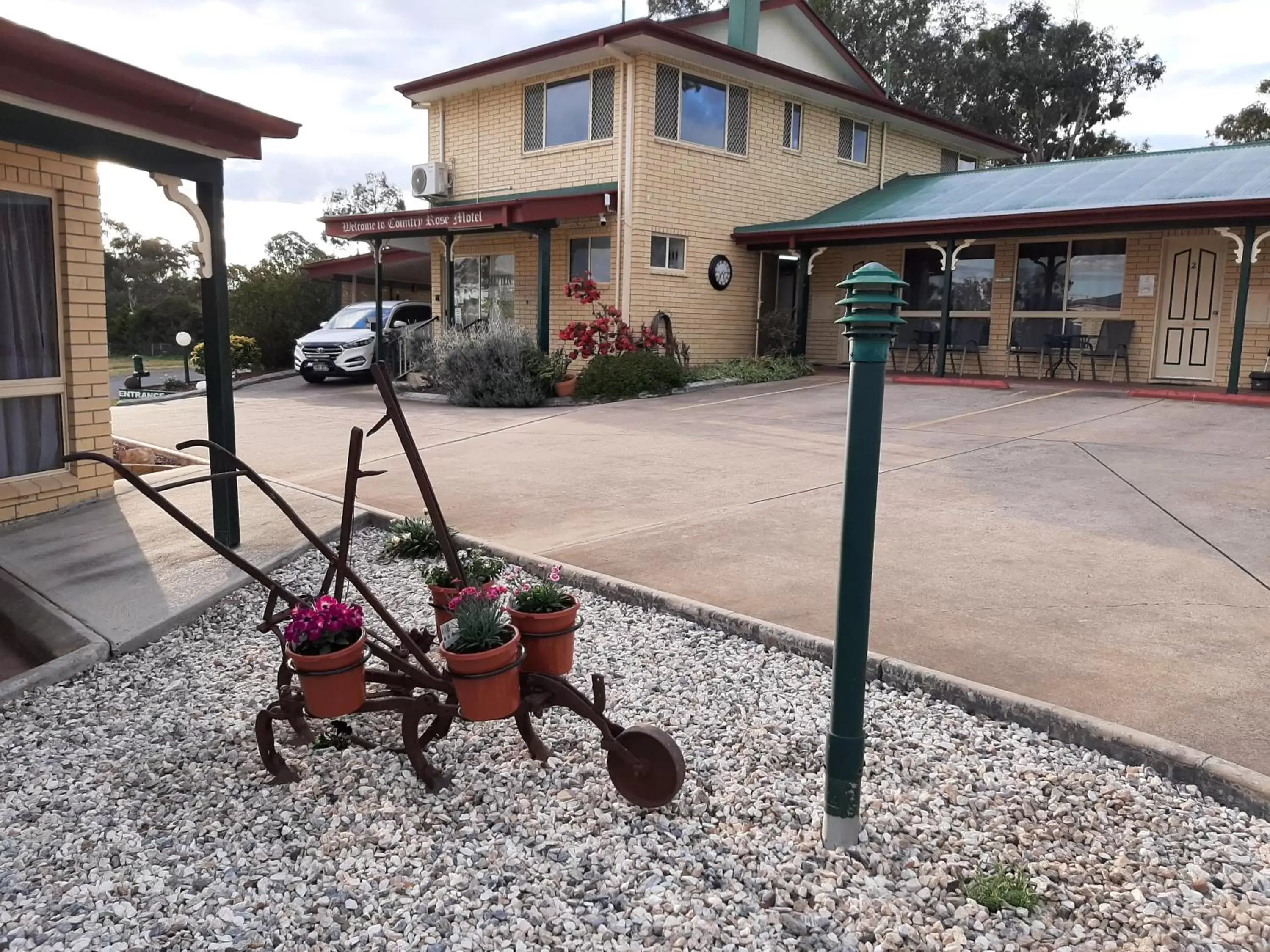 Property building in Country Rose Motel Warwick