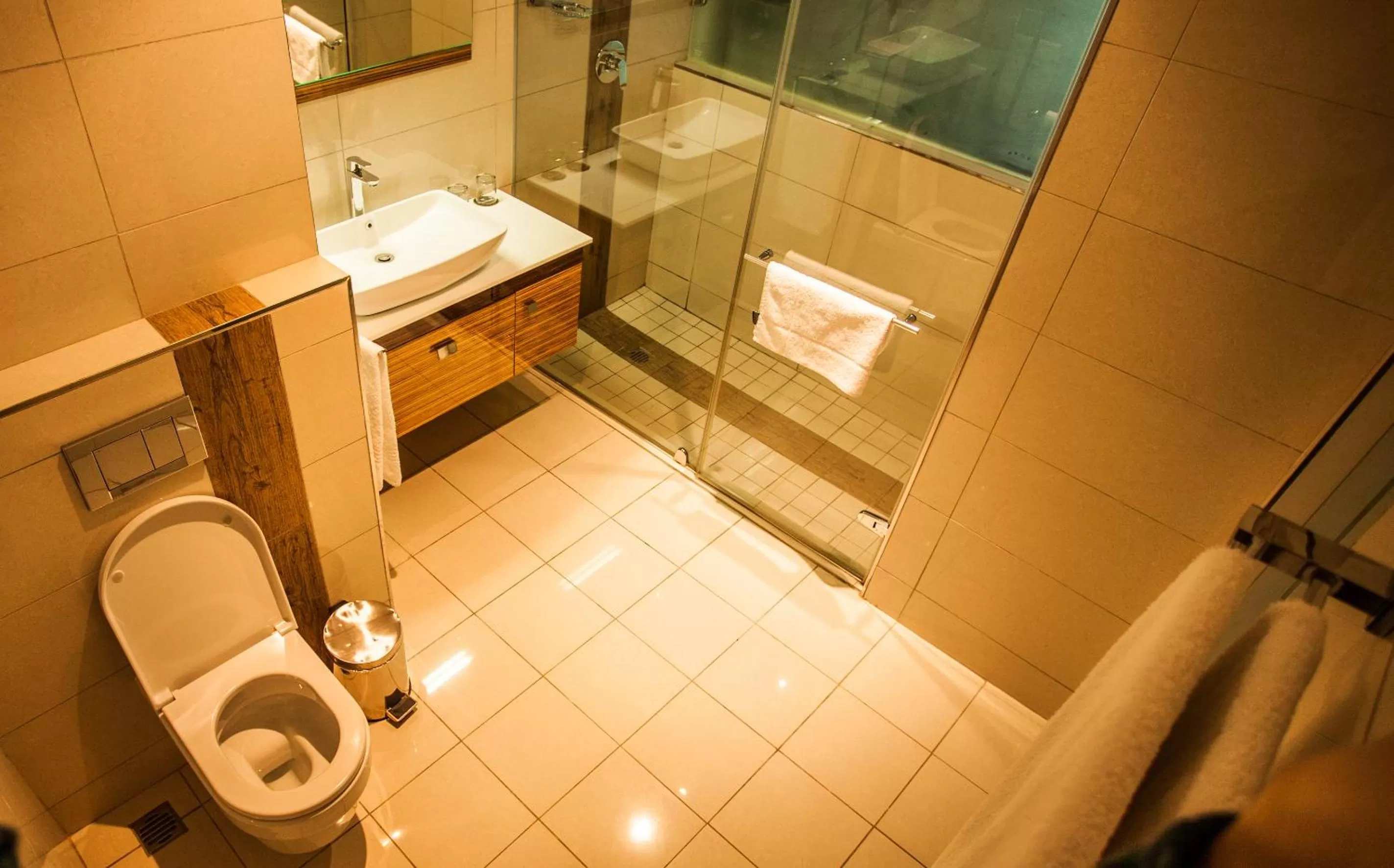 Shower in Coastlands Umhlanga Hotel and Convention Centre