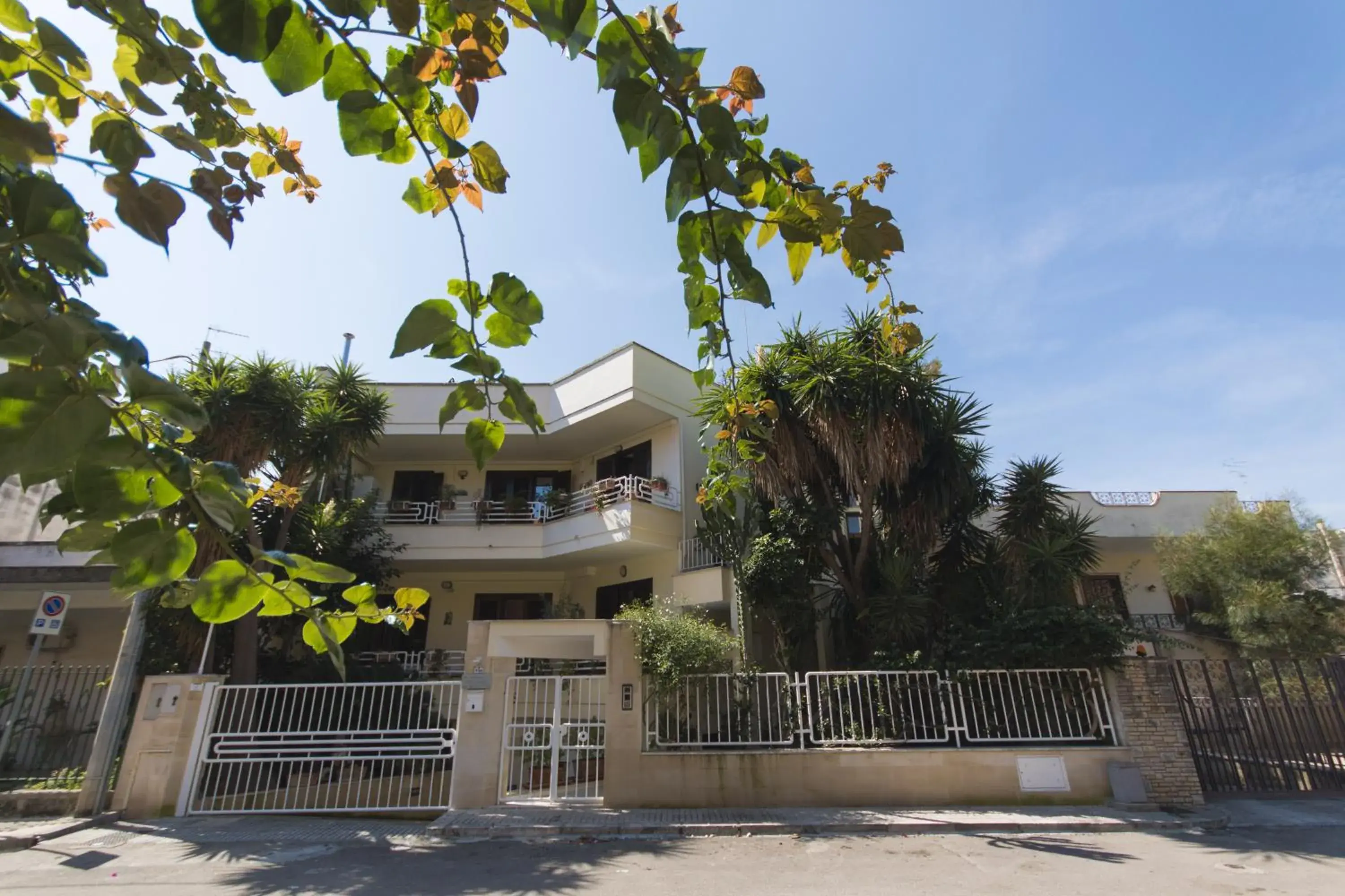 Facade/entrance, Property Building in B&B Luxury