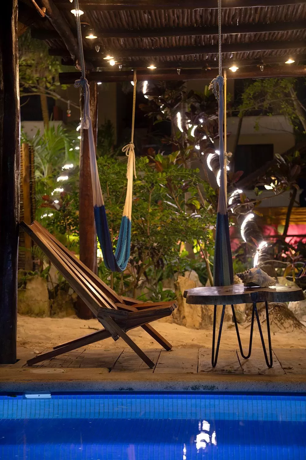 Swimming pool in Hotel Amar Inn