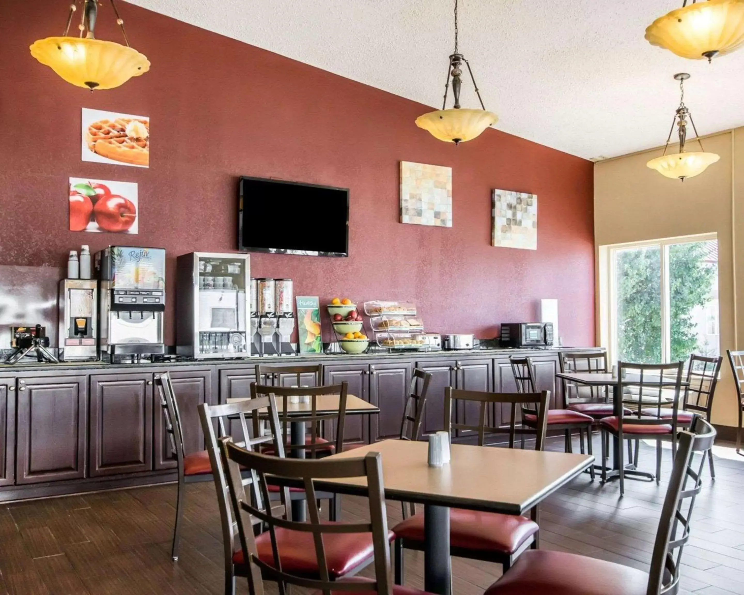 Restaurant/Places to Eat in Quality Inn & Suites Elizabethtown
