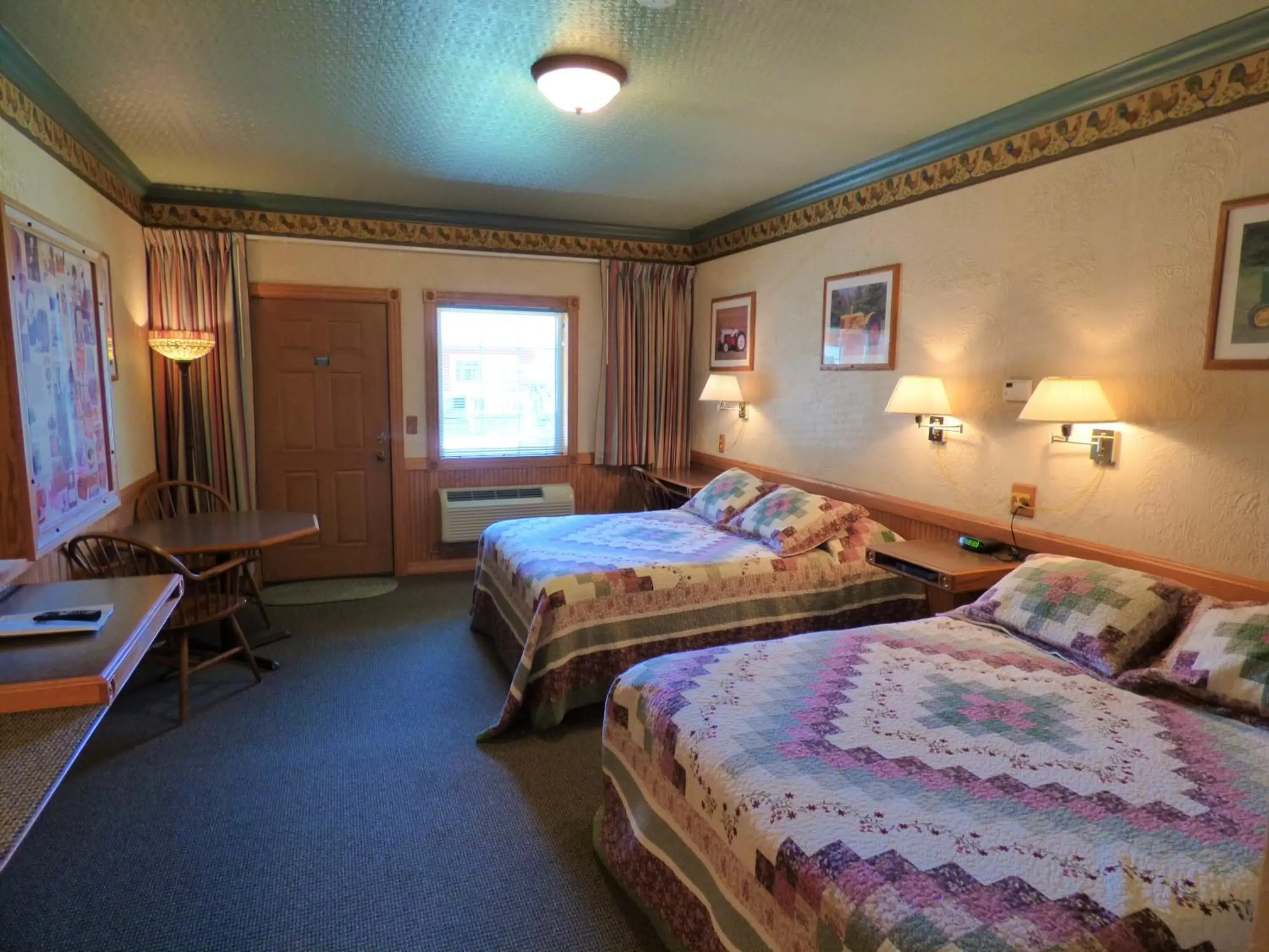 Bed in Beaver Valley Lodge