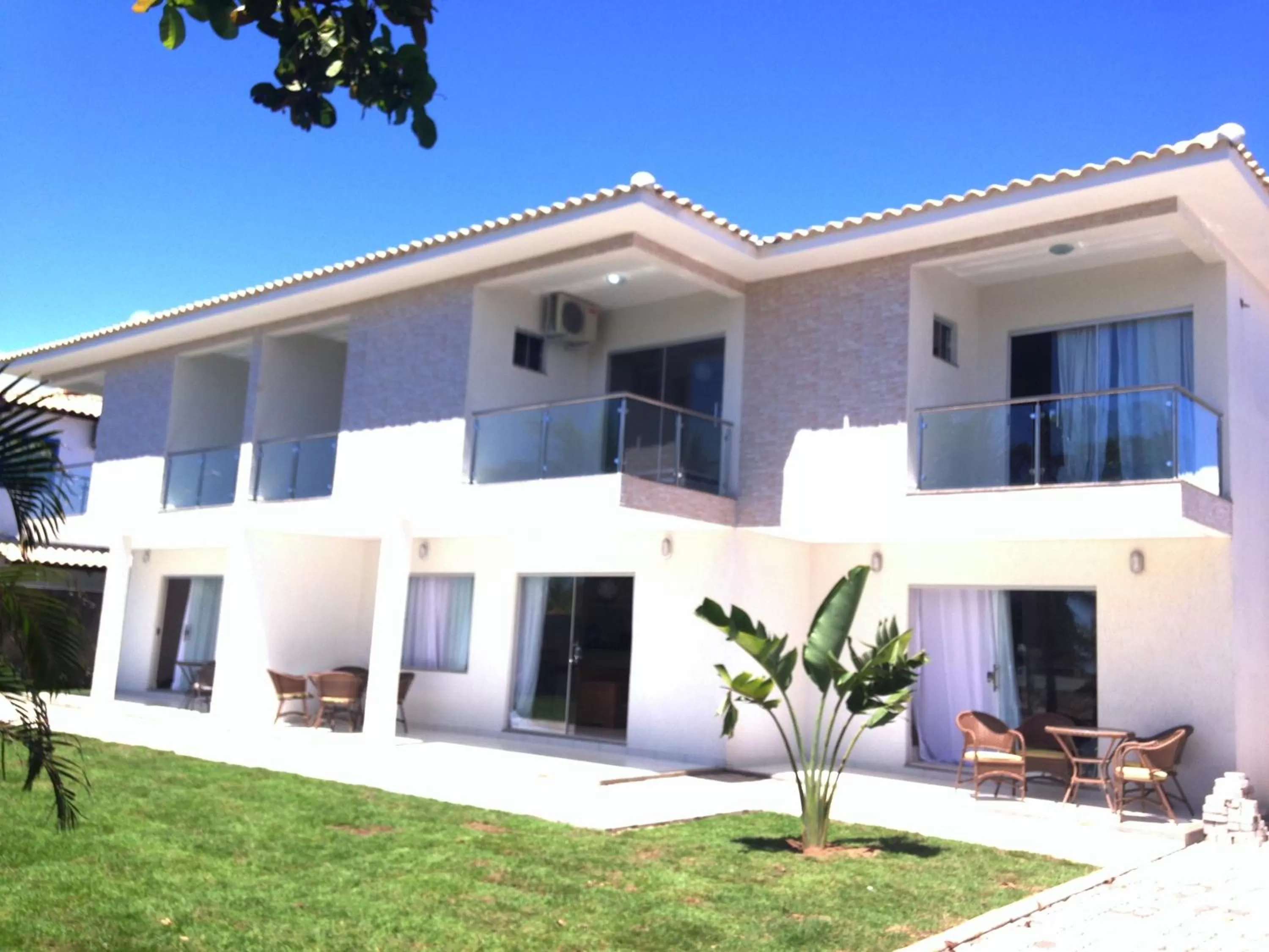 Property building in Porto Luar