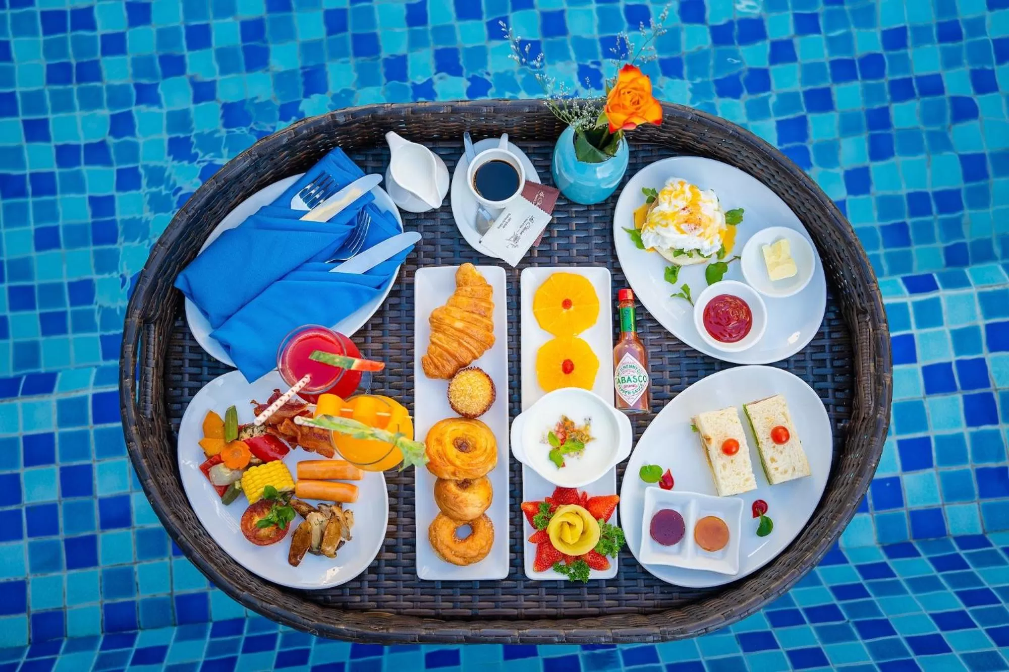 Food and drinks in La Charm Hoi An Hotel & Spa