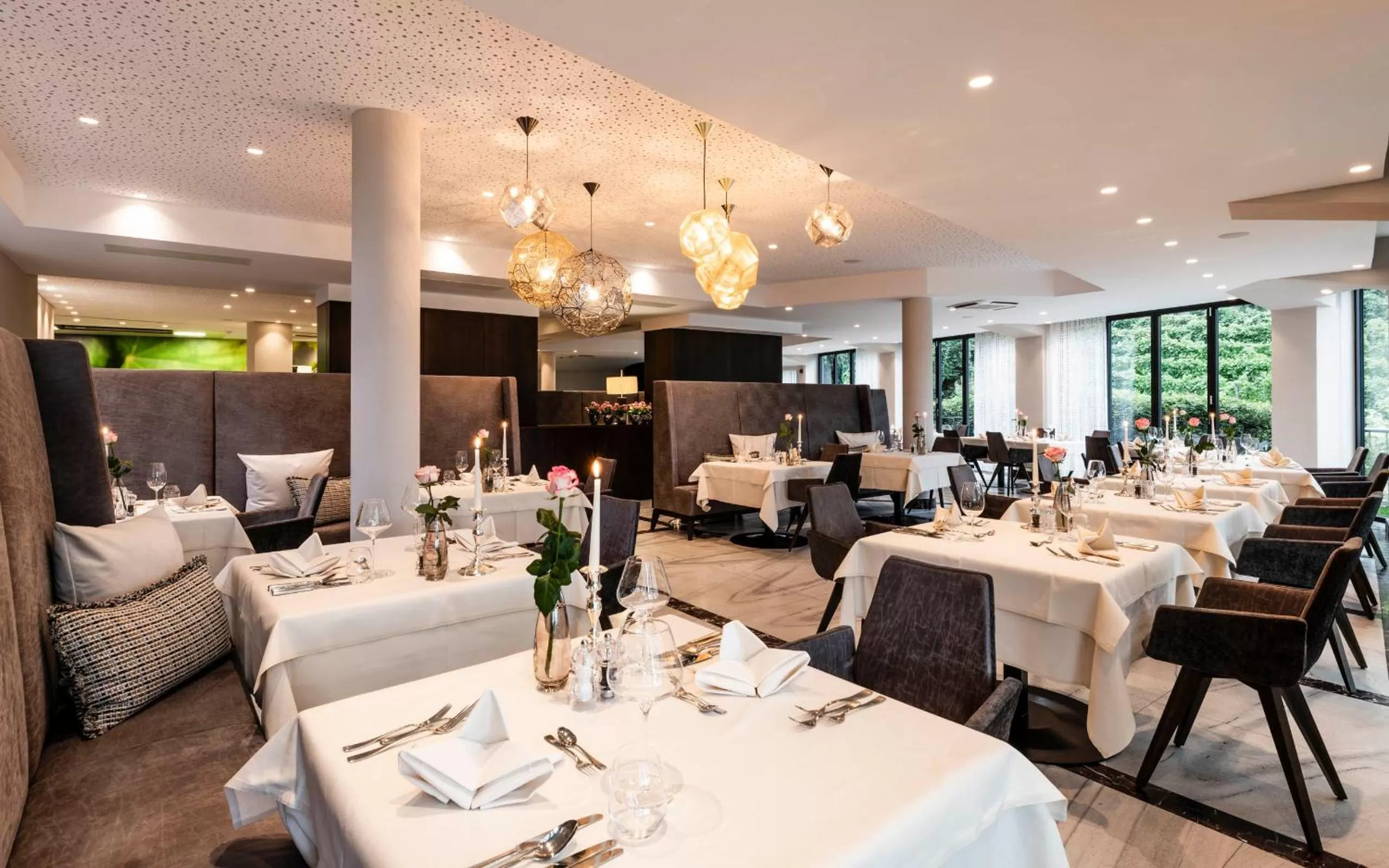 Restaurant/places to eat in Schenna Resort