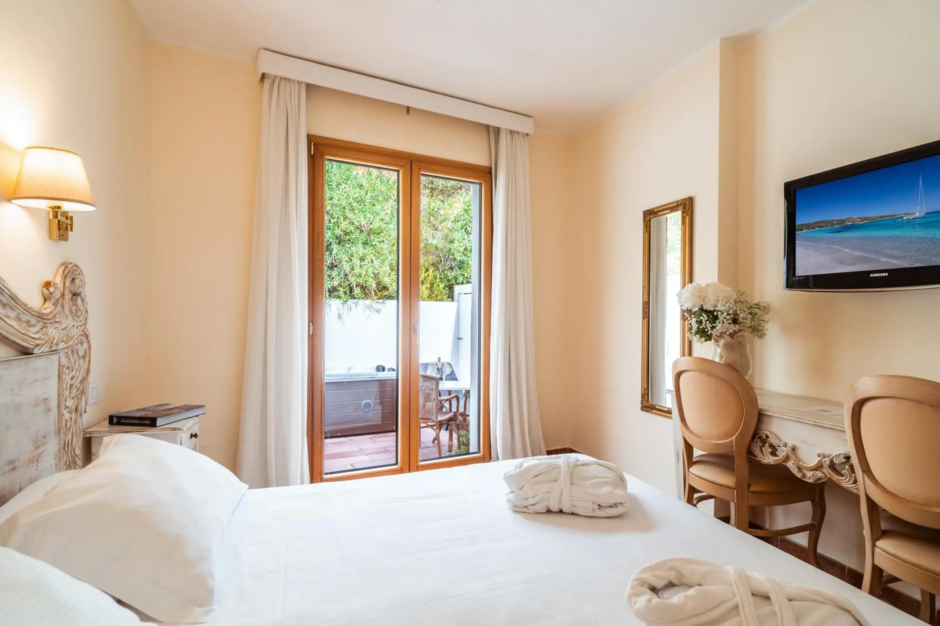 Bedroom, Bed in Hotel dP Olbia - Sardinia