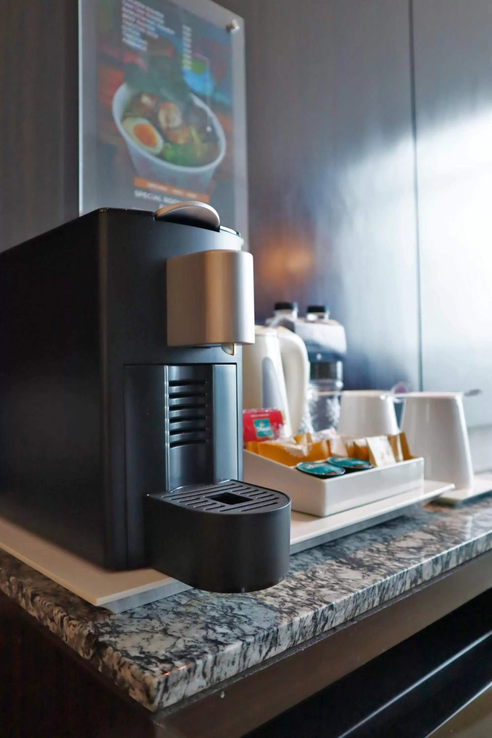 Coffee/tea facilities in Grand Tjokro Premiere Bandung